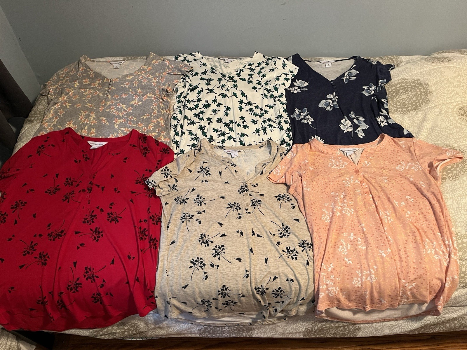 Lot of 6 Liz Claiborne Shirts Women’s Size Small & Medium Patterned Blouses