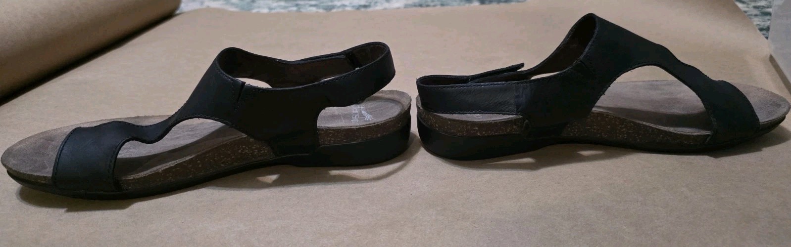 Dansko Womens Reece Sandals Size 41 10.5 Black Leather Toe Loop Slingback Cork