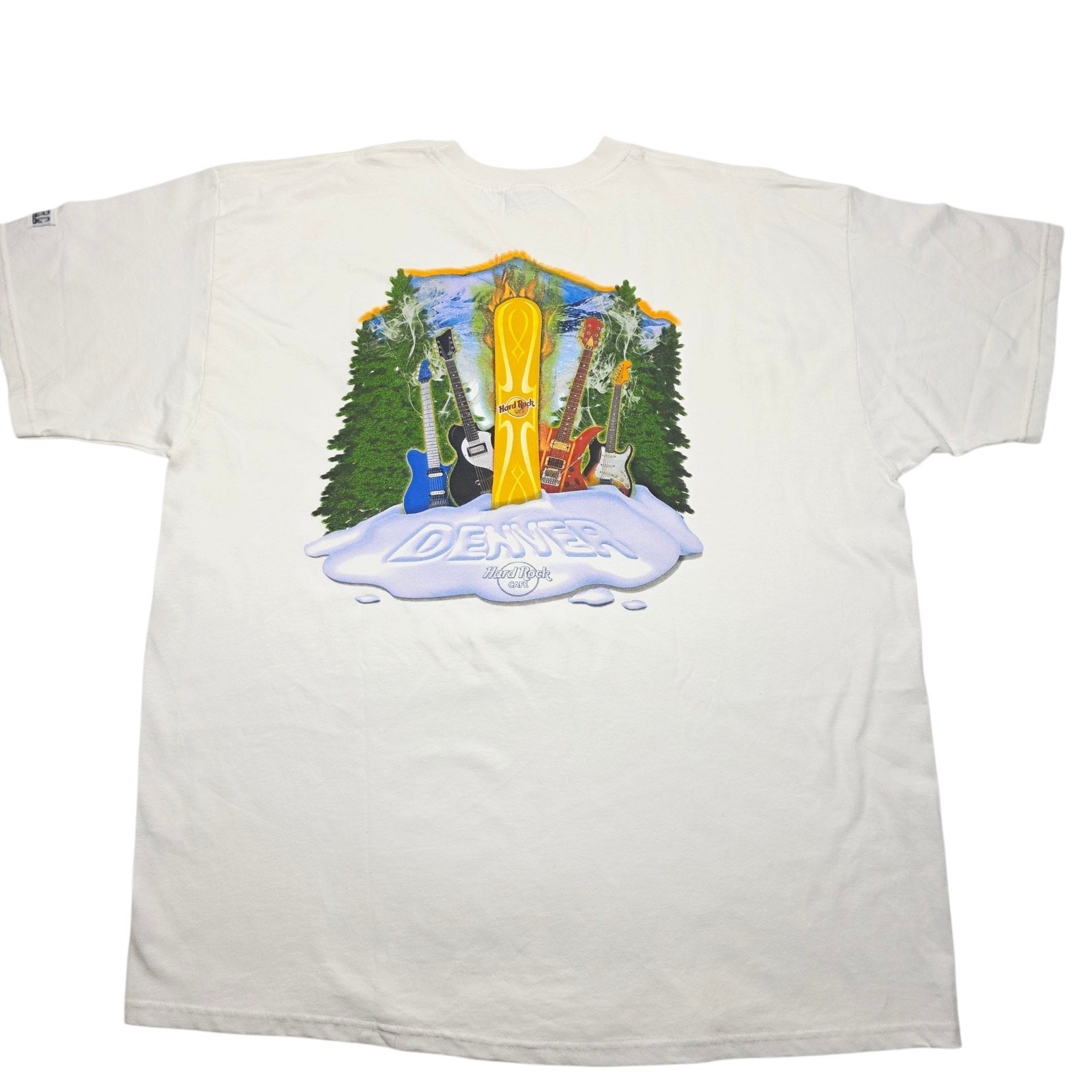 Vintage Hard Rock Cafe T-Shirt Denver Snowboard Men’s Size XL 90’s