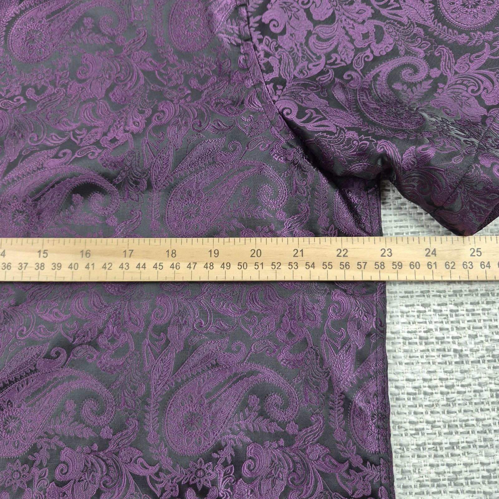 Barry Wang Button Up Shirt Mens Large Purple Paisley Short Sleeve Satin Party
