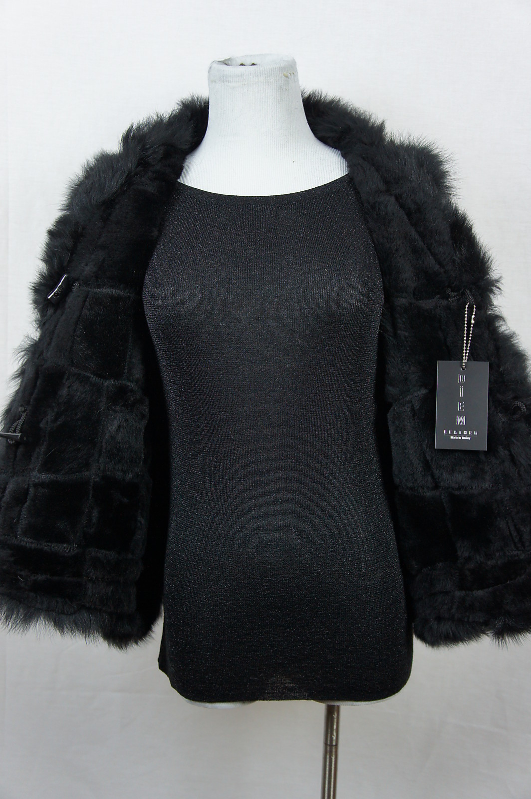 Short Women 100% Shearling Leather Sheepskin Long Haired Toscana Fur Vest Jacket