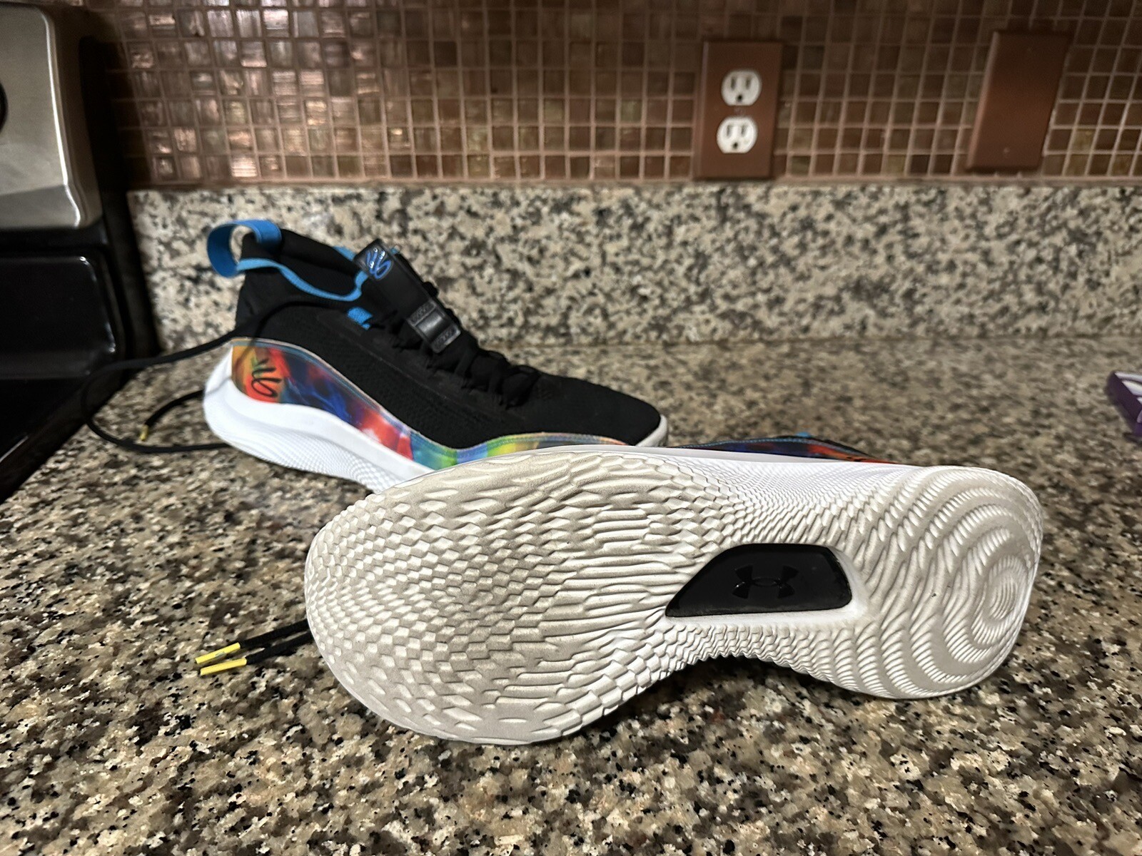 Under Armour Curry 8 B2B MVP Men’s Basketball Shoes 11 Flow 12