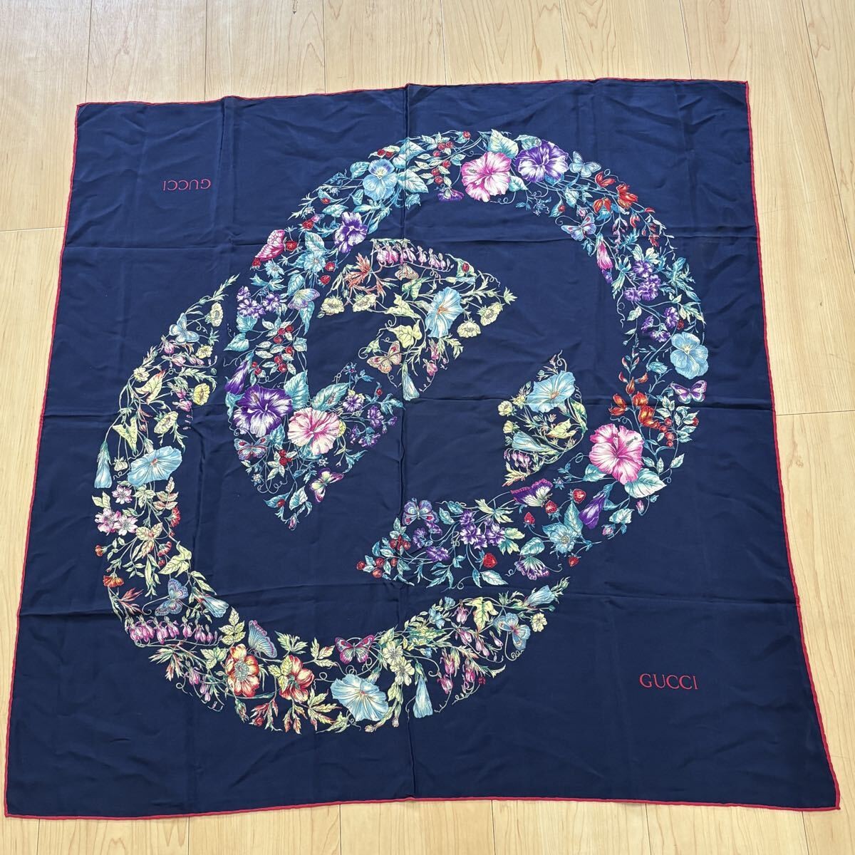 GUCCI Scarf GG Pattern Flower Pattern Navy with Red Edge no.47 Japan