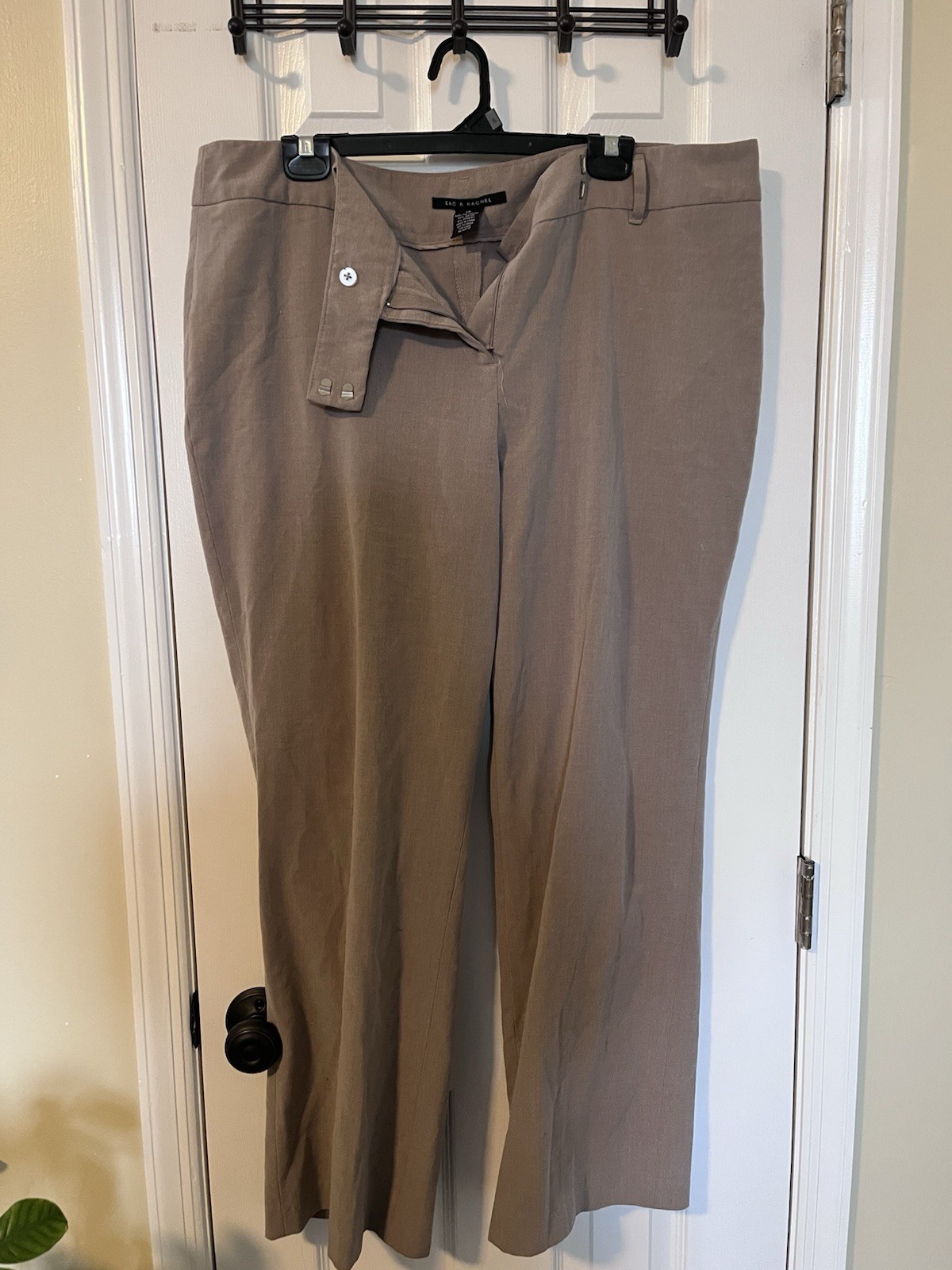 Zac & Rachel Women’s Gray Solid Flat Front Dress Pants Button Polyester Blend