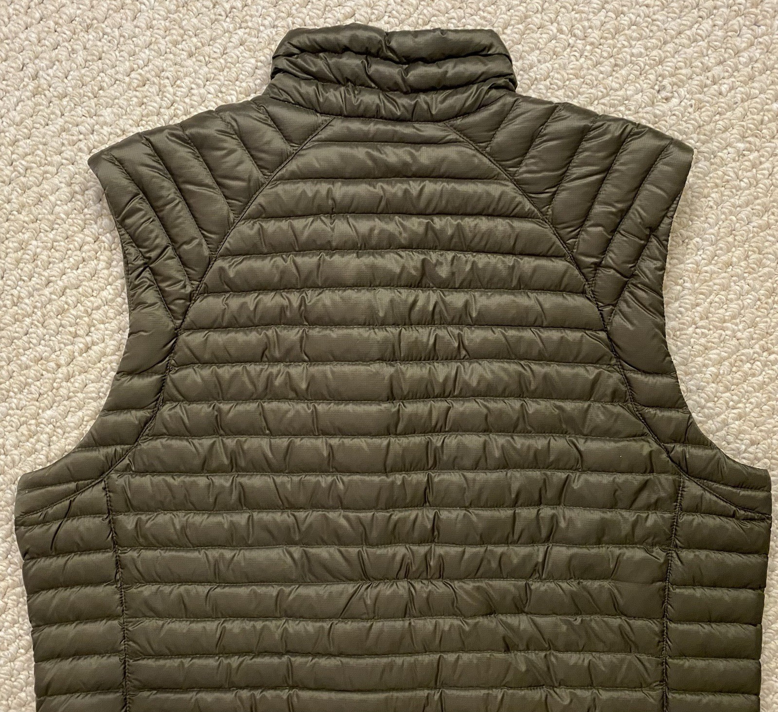 LL Bean Ultralight 850 Goose Down Vest Jacket M Medium #295908 Packable Puffer