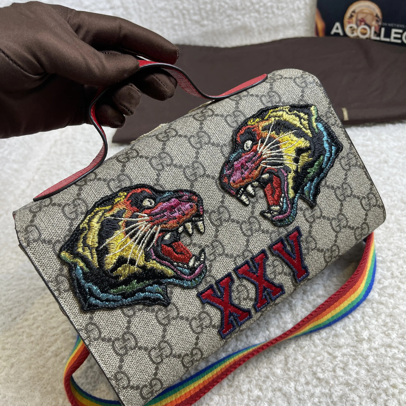 Gucci GG Embroidered Kids Messenger Bag