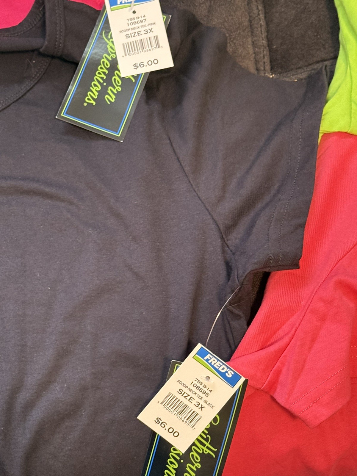 NWT Lot of (4) Women’s Plus 3X Southern Expressions Scoop Neck Short Sleeve Tees