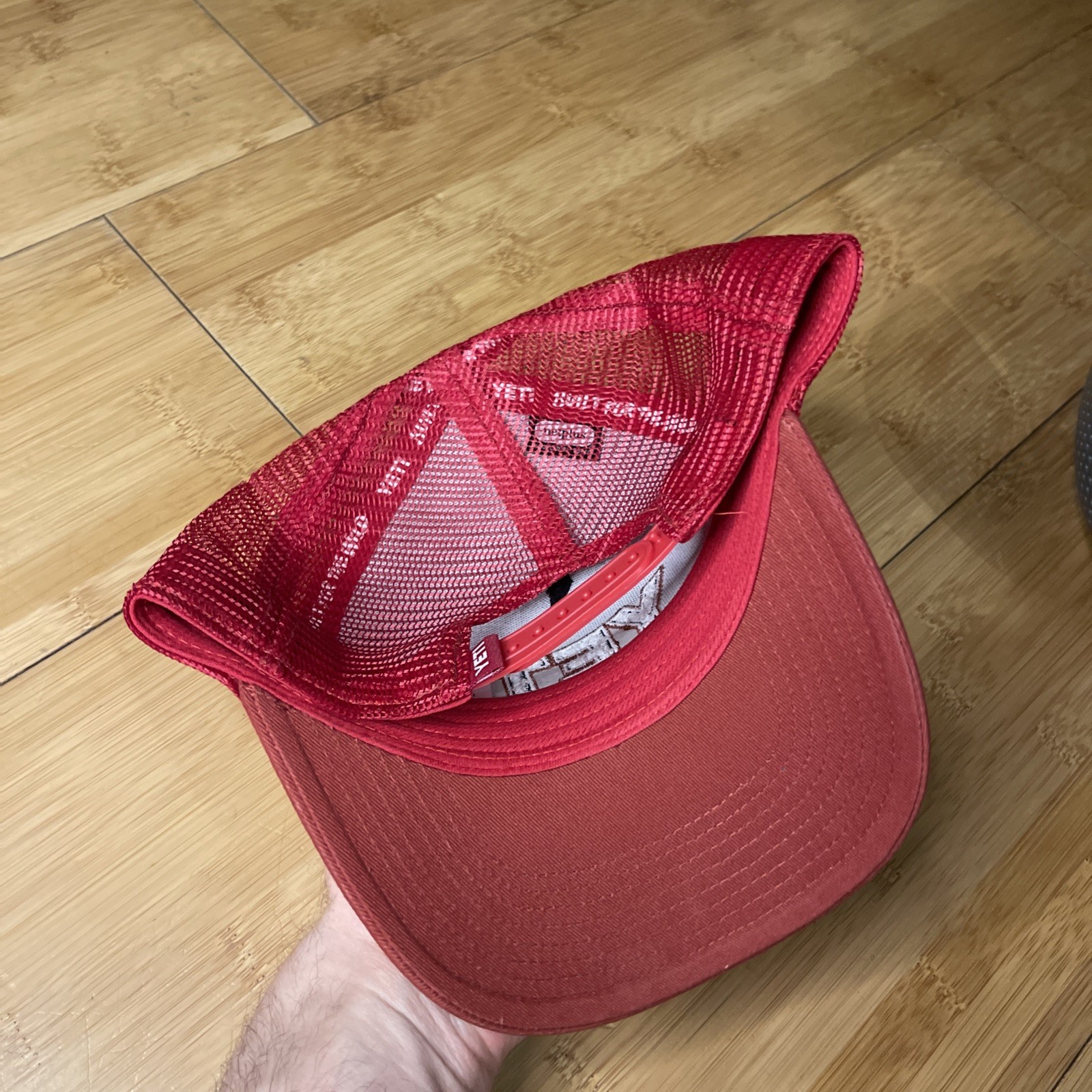 YETI Coolers Red Washed 2Tone A-Frame Mesh USA Flag Patriotic Snapback Hat VG