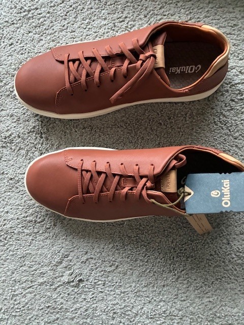 OluKai Lae‘ahi Lī ‘Ili Men’s Leather Sneakers Kukui Brown 12.5 US NEW IN BOX