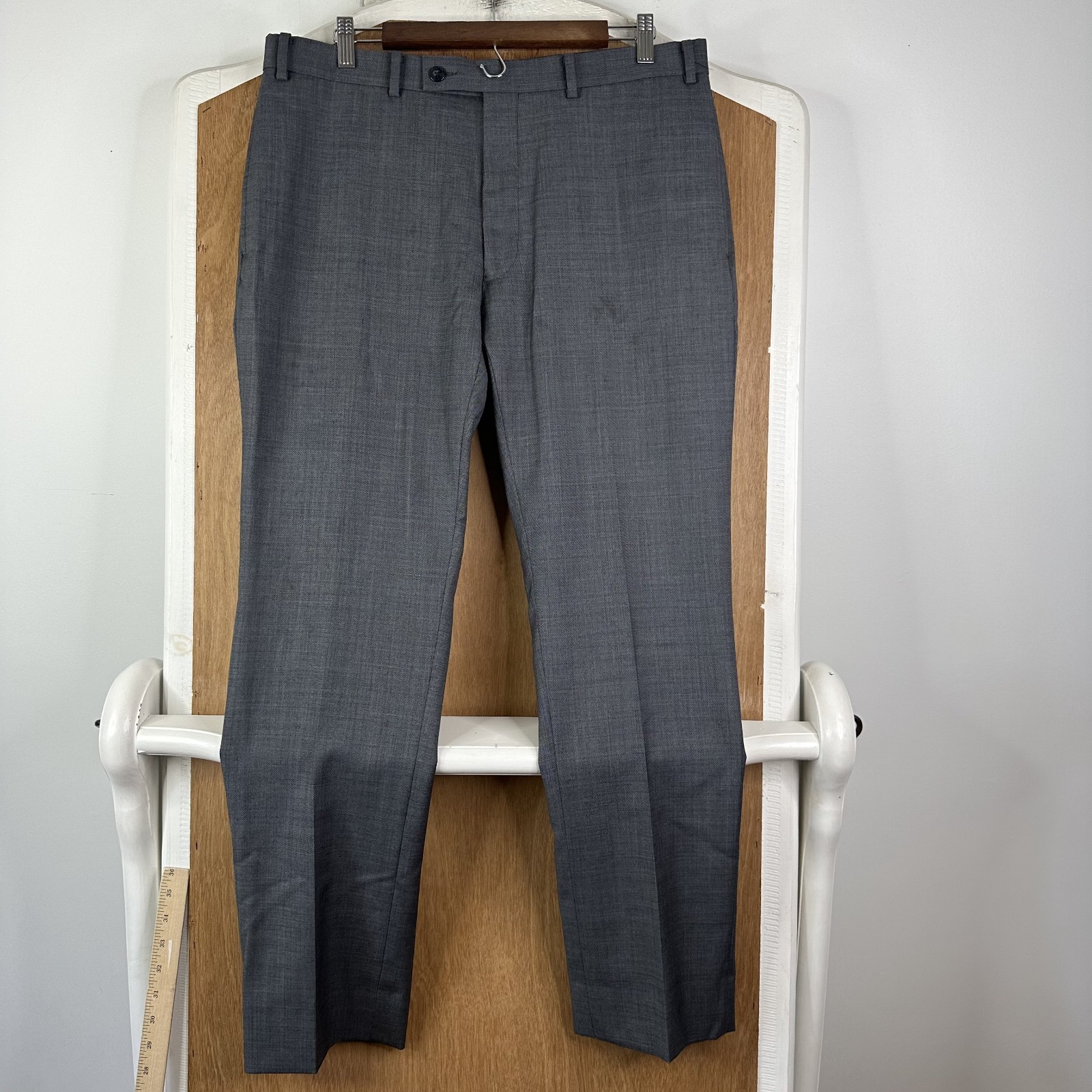 Calvin Klein Suit Mens 42R Gray 2 Button 100% Wool Pants 34×30 Peak Lapel