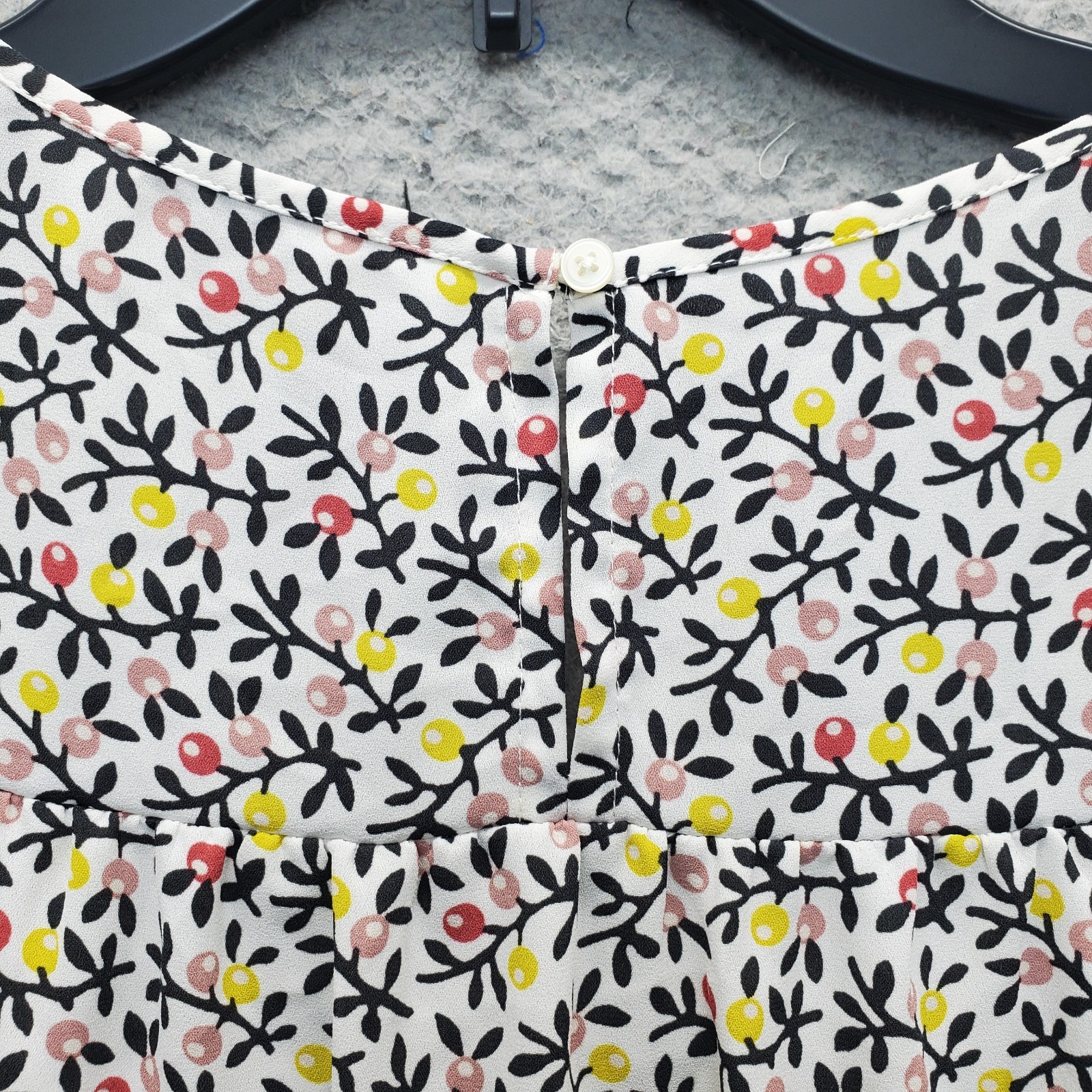 LOFT Outlet Blouse Top Womens PL Multicolor Garden Art Print Pintuck Detail Slit