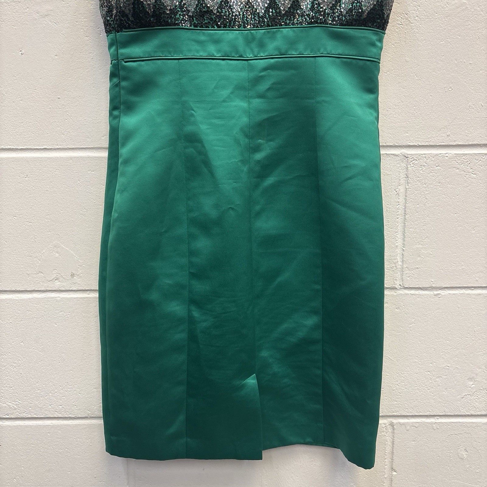 Debut Emerald Green Sequin Bodice Cocktail Party Dress Size 12 Occasion Prom
