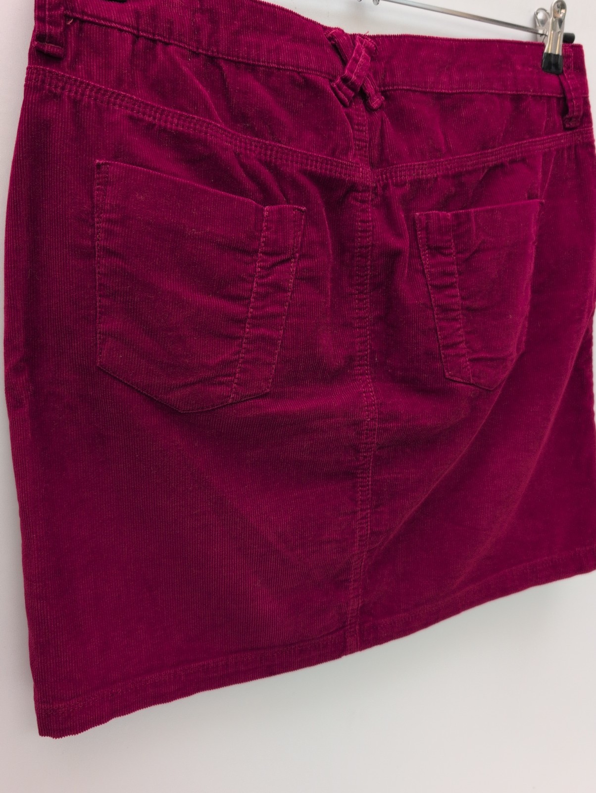 M&S Indigo Collection Corduroy Mini Skirt in Berry Colour Size UK 14 Length 18″.