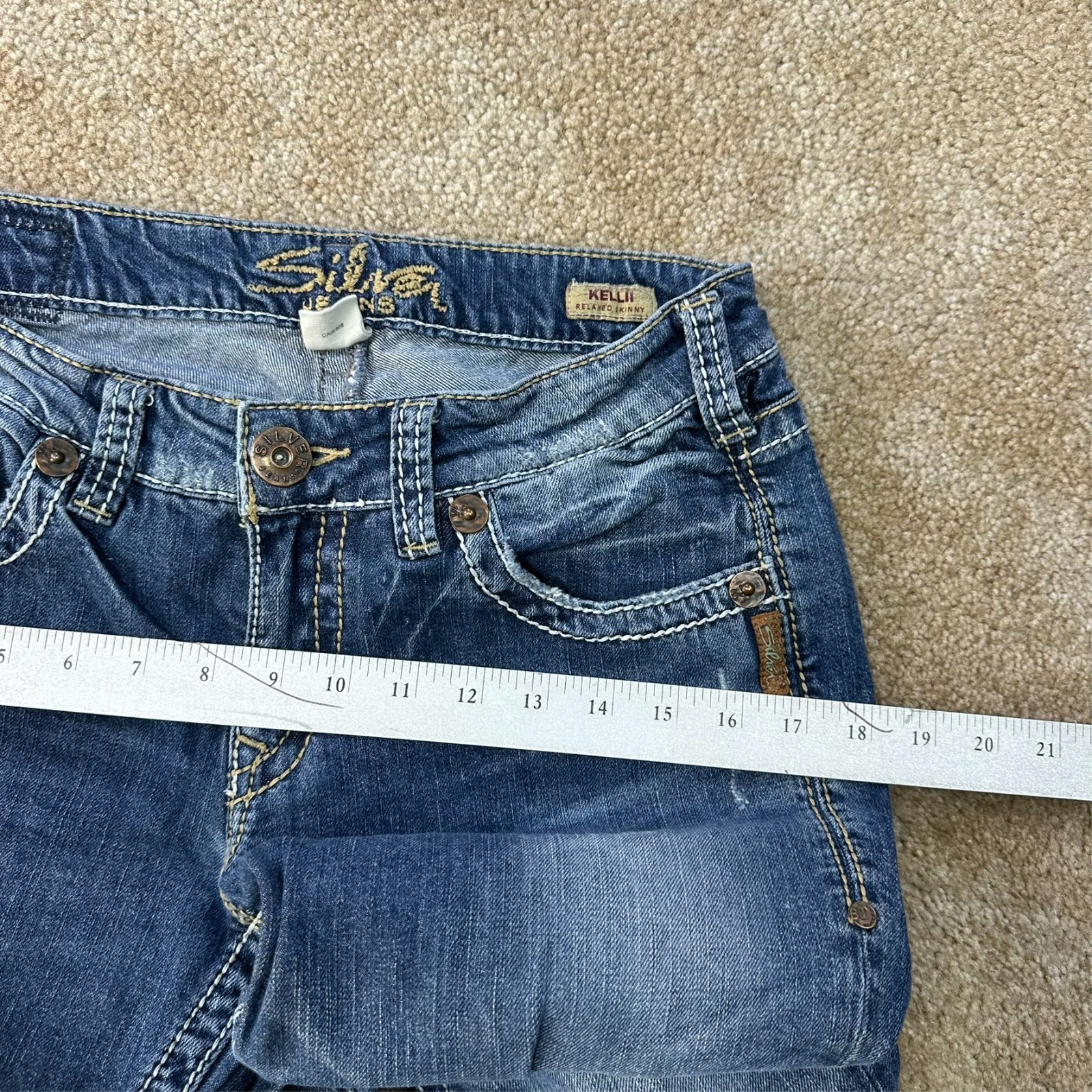 Silver Kelli Relaxed Skinny Jeans Women’s 27×31 Blue Stretch Denim