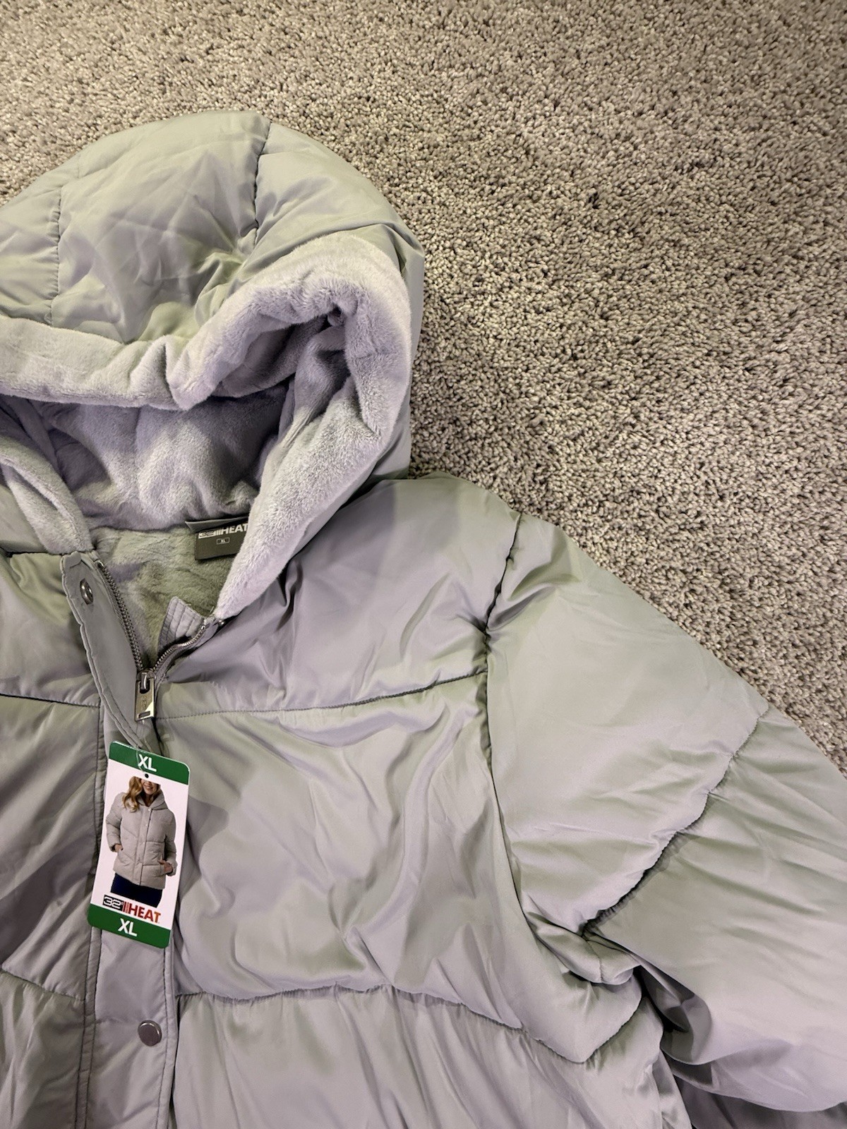 NWT 32 Degrees Heat Women’s Puffer Jacket Size XL Light Green Heavyweight