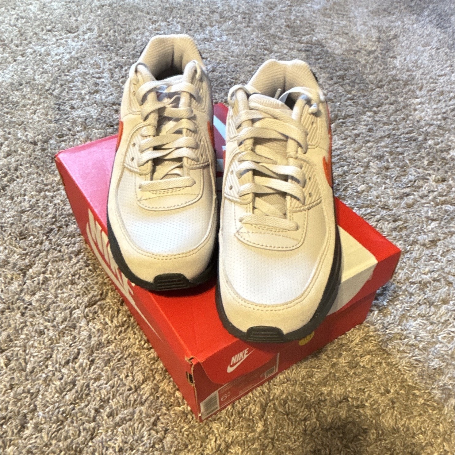 Nike Air Max 90 SE (GS) Unisex Kids Low Top Leather Sneakers 6.5Y W/B/O