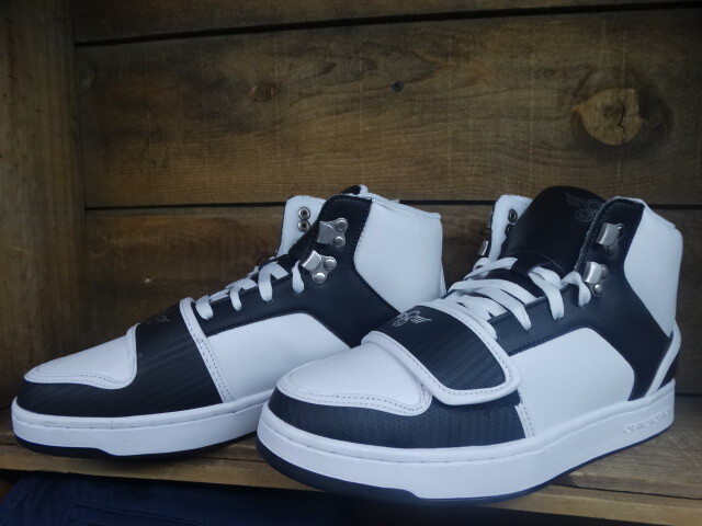 CREATIVE RECREATION CESARIO XXI