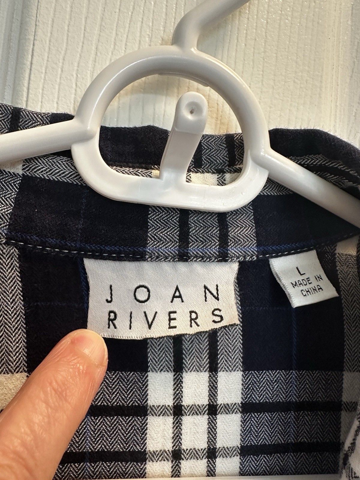 Joan Rivers Women’s Long Sleeve Button Up Blue Plaid Shirt With Side Pockets L