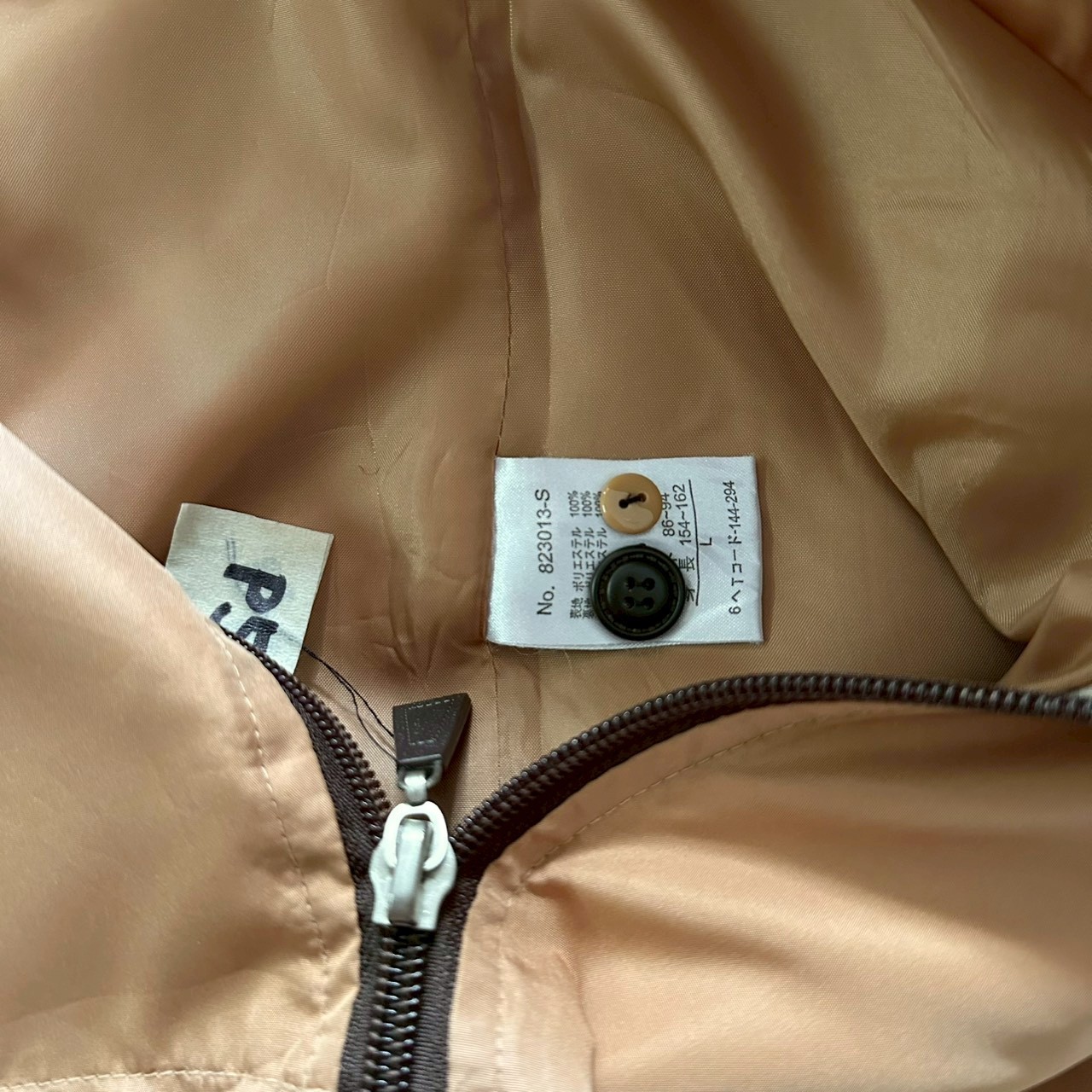 ​So-Clair Jacket / Light Brown / Size L / Chest 46″ / Length 24.5″ / Sleeve 21″