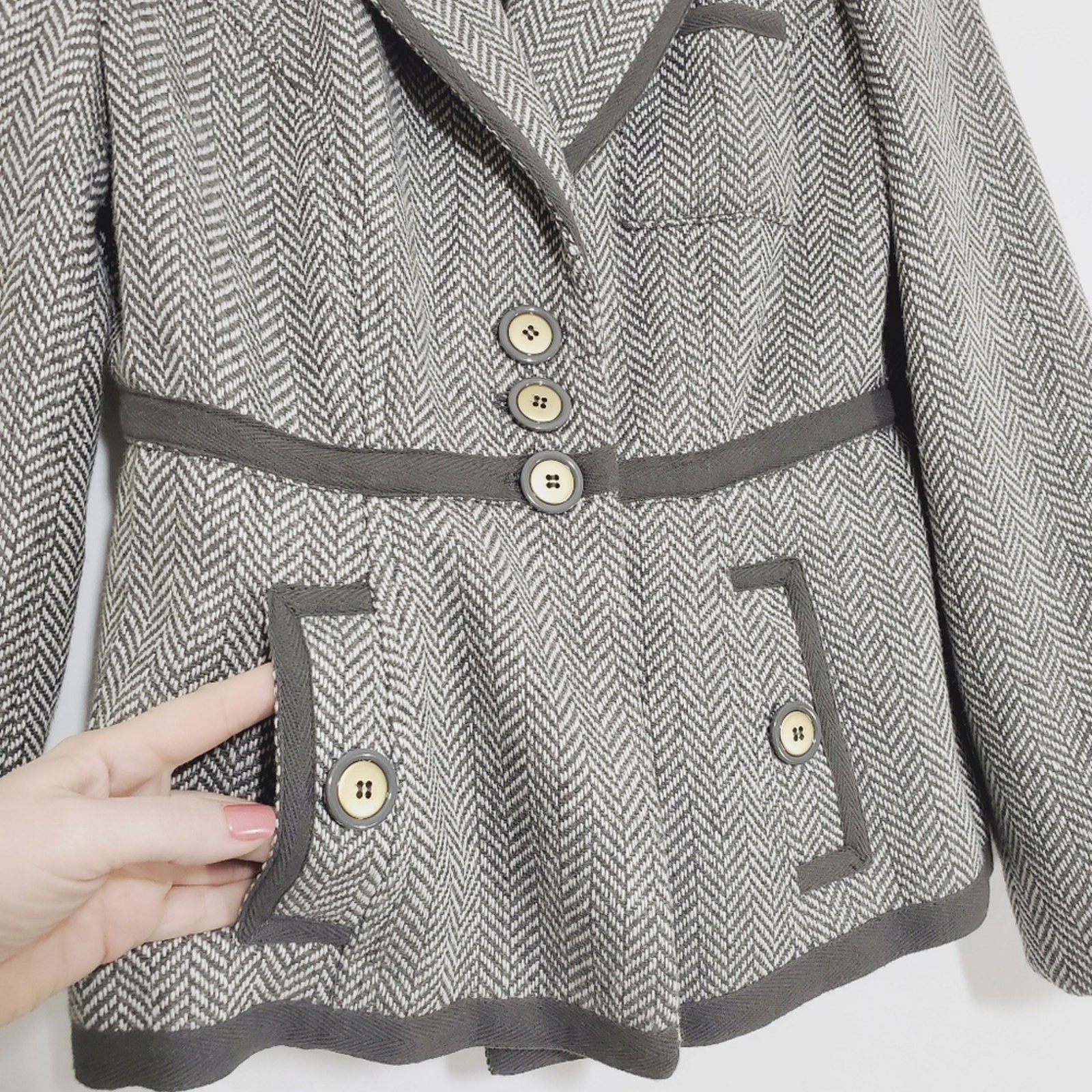 Tulle Size Medium Wool Blend Herringbone Pattern Contrast Trim Blazer