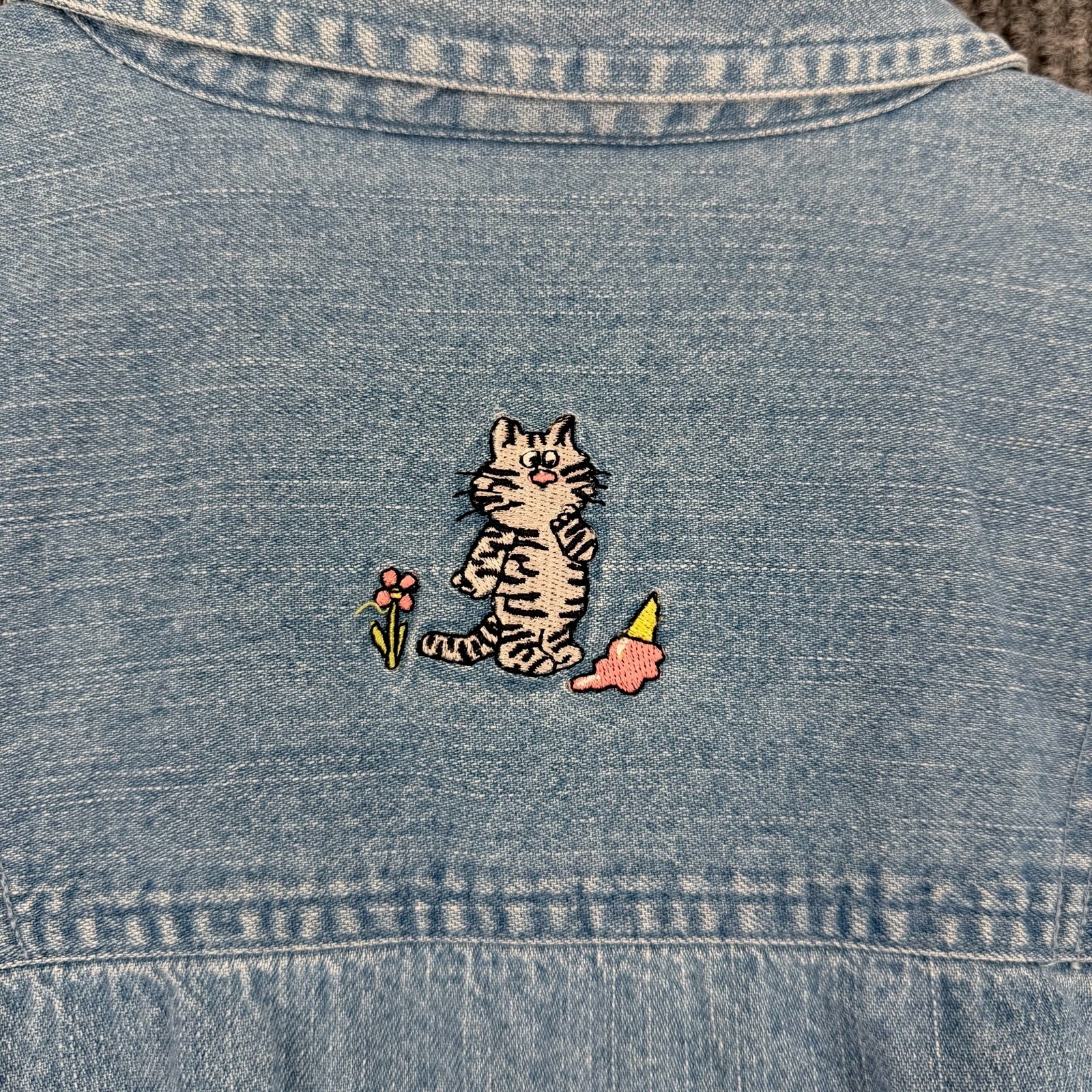 Vintage Christopher & Banks embroidered cat whimsical denim button front shirt