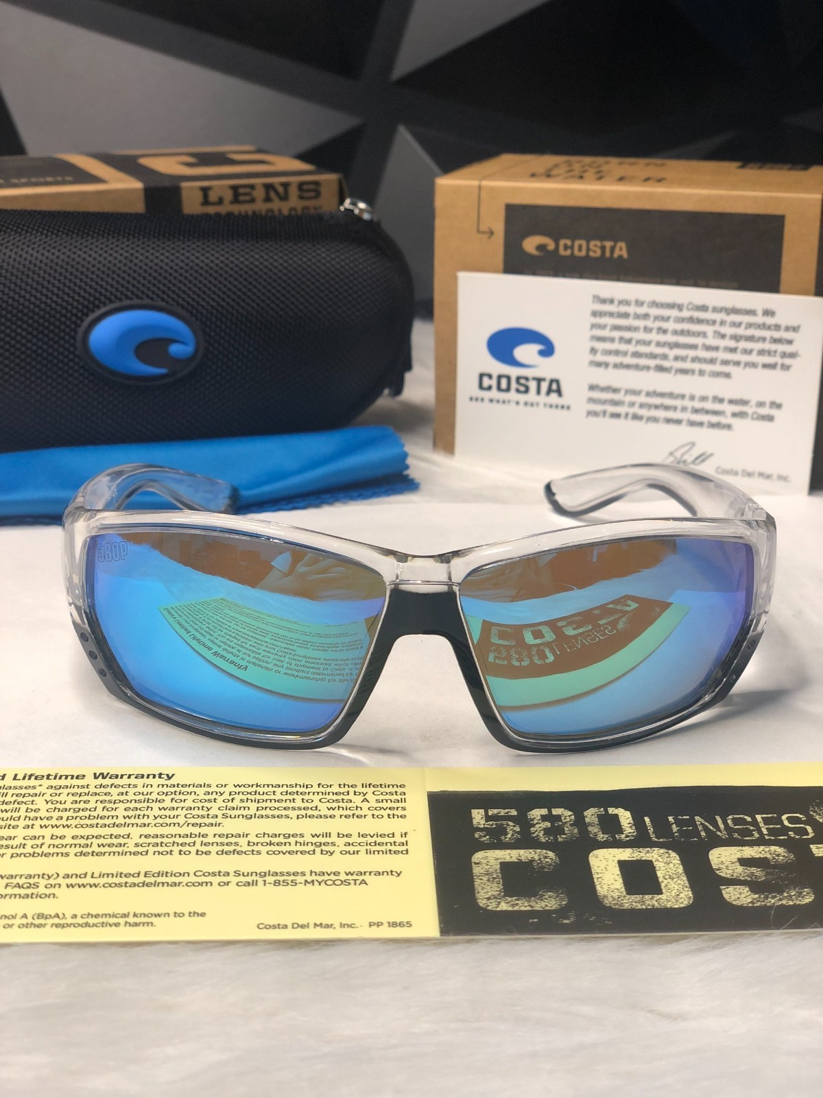 New In Box Costa Del Mar Crystal Blue Mirror 580P Polarized Sunglasses UV