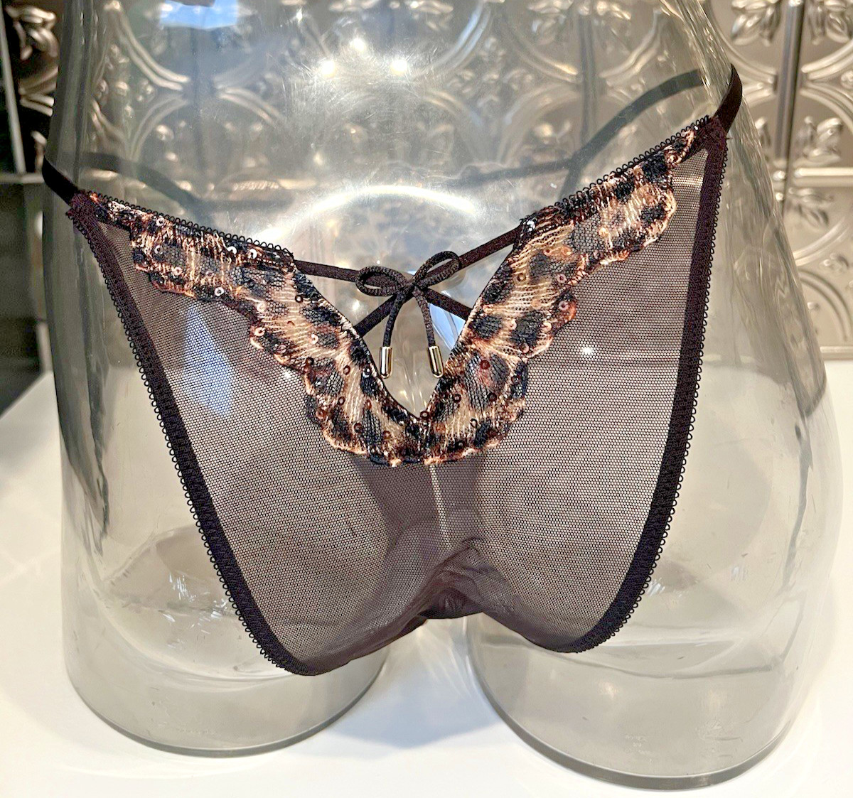 Victoria’s Secret Geo Leo Sequin Embroidery String BRAZILIAN Panty Sz L NWT$29