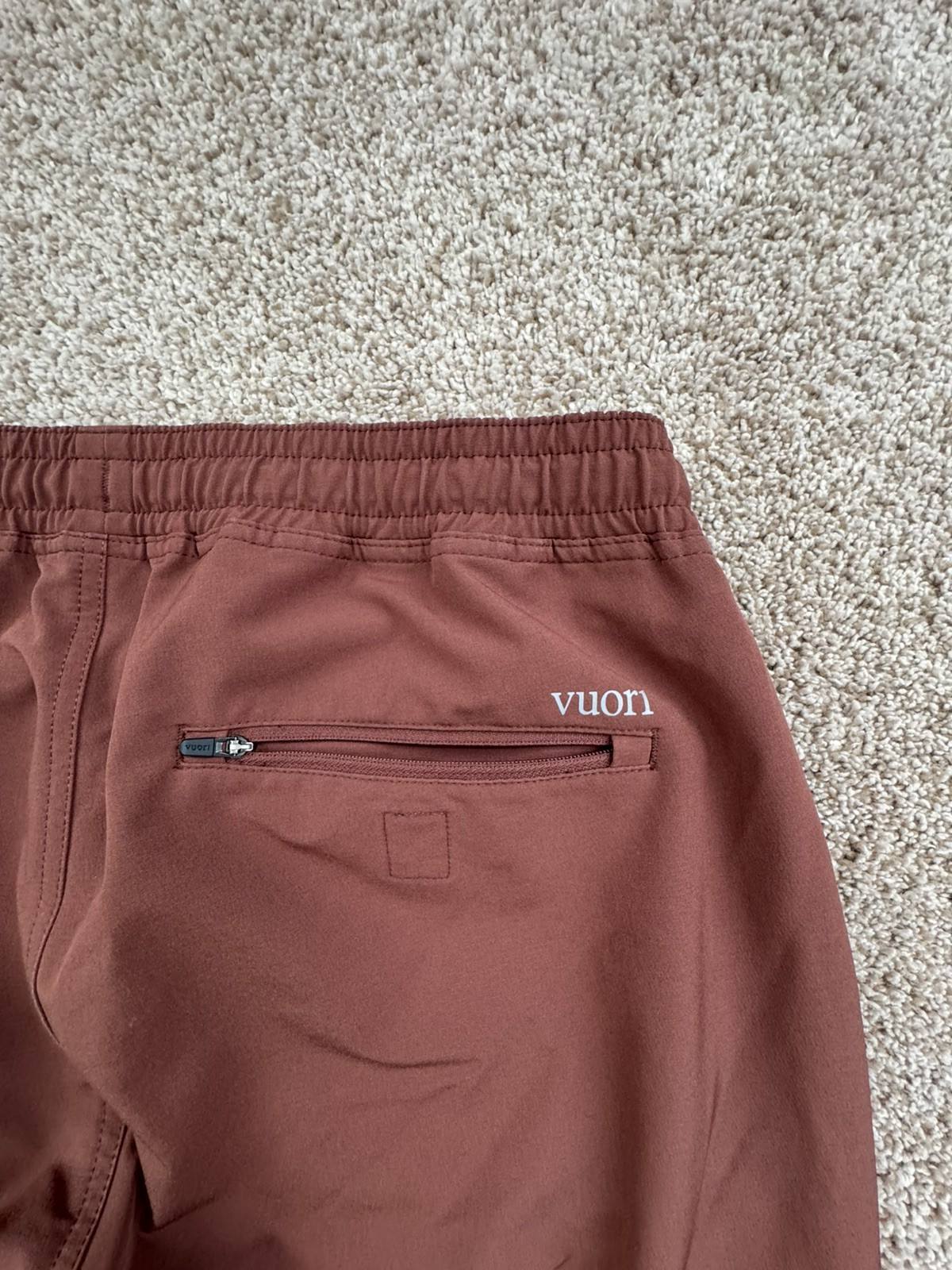 Vuori Transit Technical Joggers Mens XL Performance Stretch Pants Burgundy