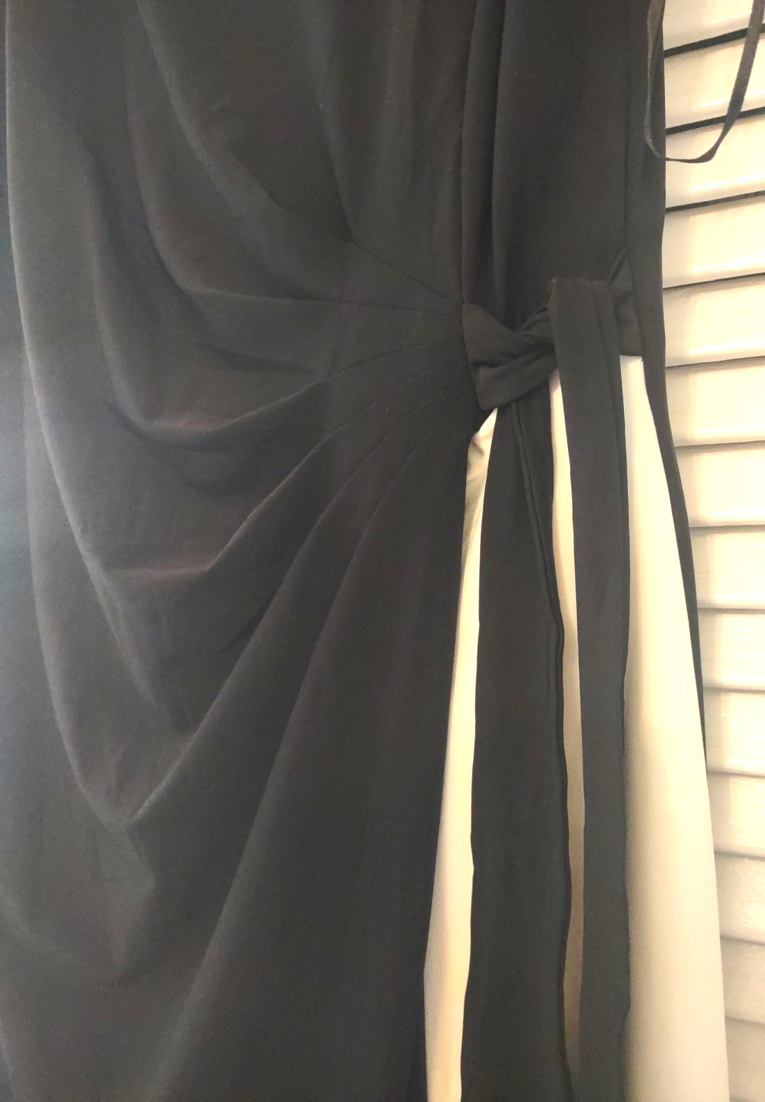 Carmen Marc Valvo Black White Sleeveless Colorblock Midi sz. L Dress New $128