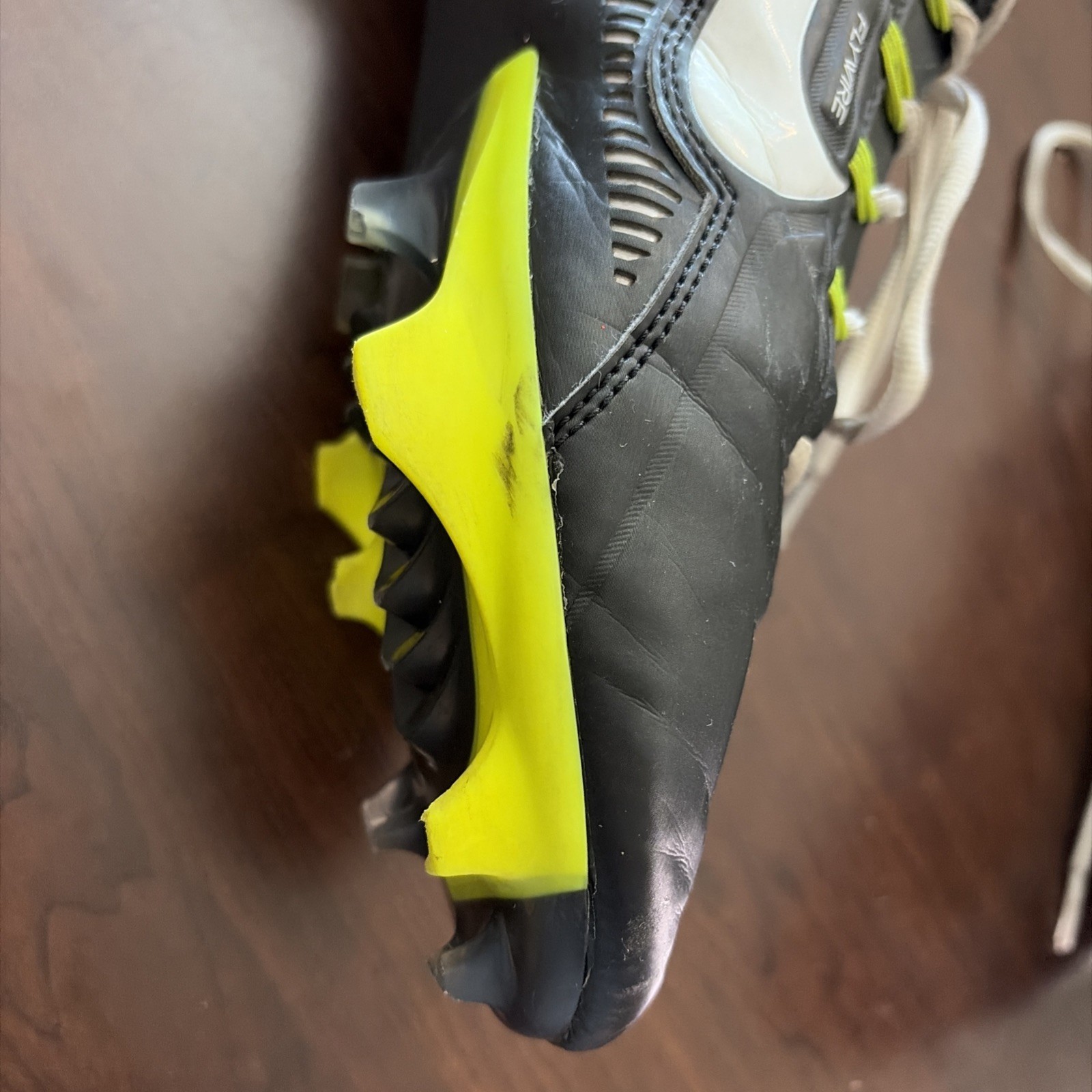 Nike Vapor Edge 360 VC “Black Volt” Men’s Size 11.5 Football Cleats