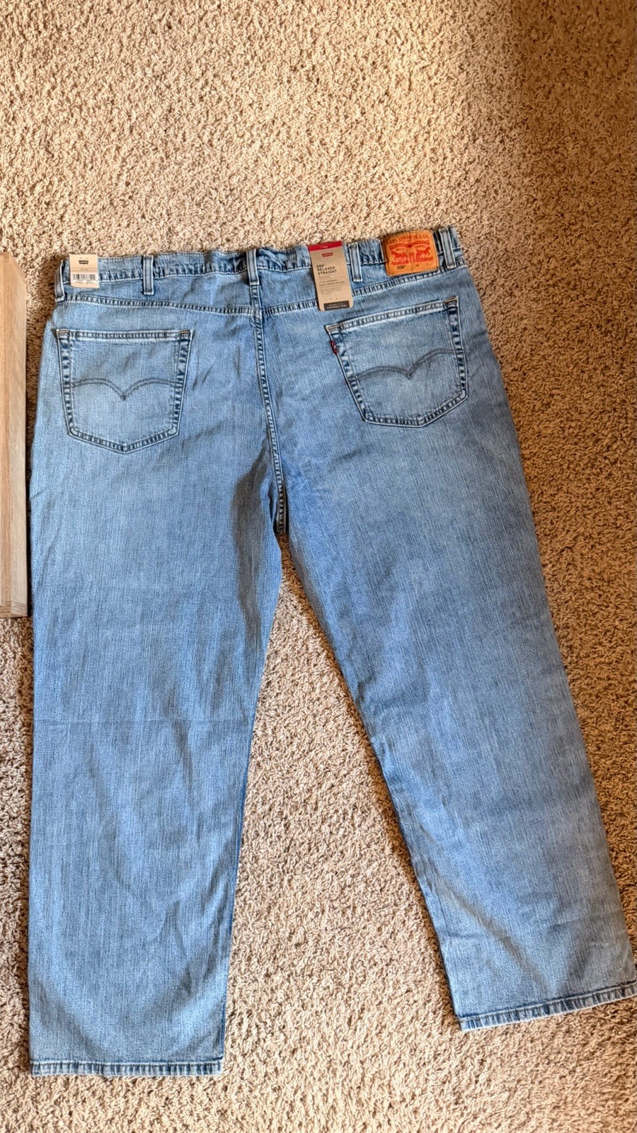 Men’s NWT Levi’s 559 Jeans Size 50 x 32