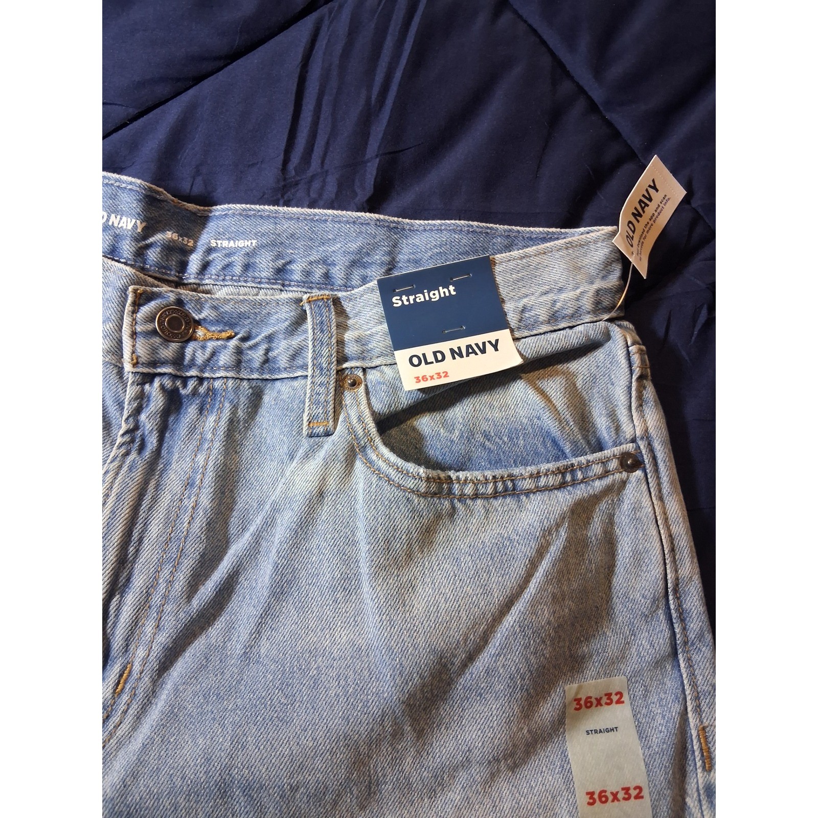 Old Navy Mens Straight Leg Jeans Light Wash Blue Denim 36×32 NWT