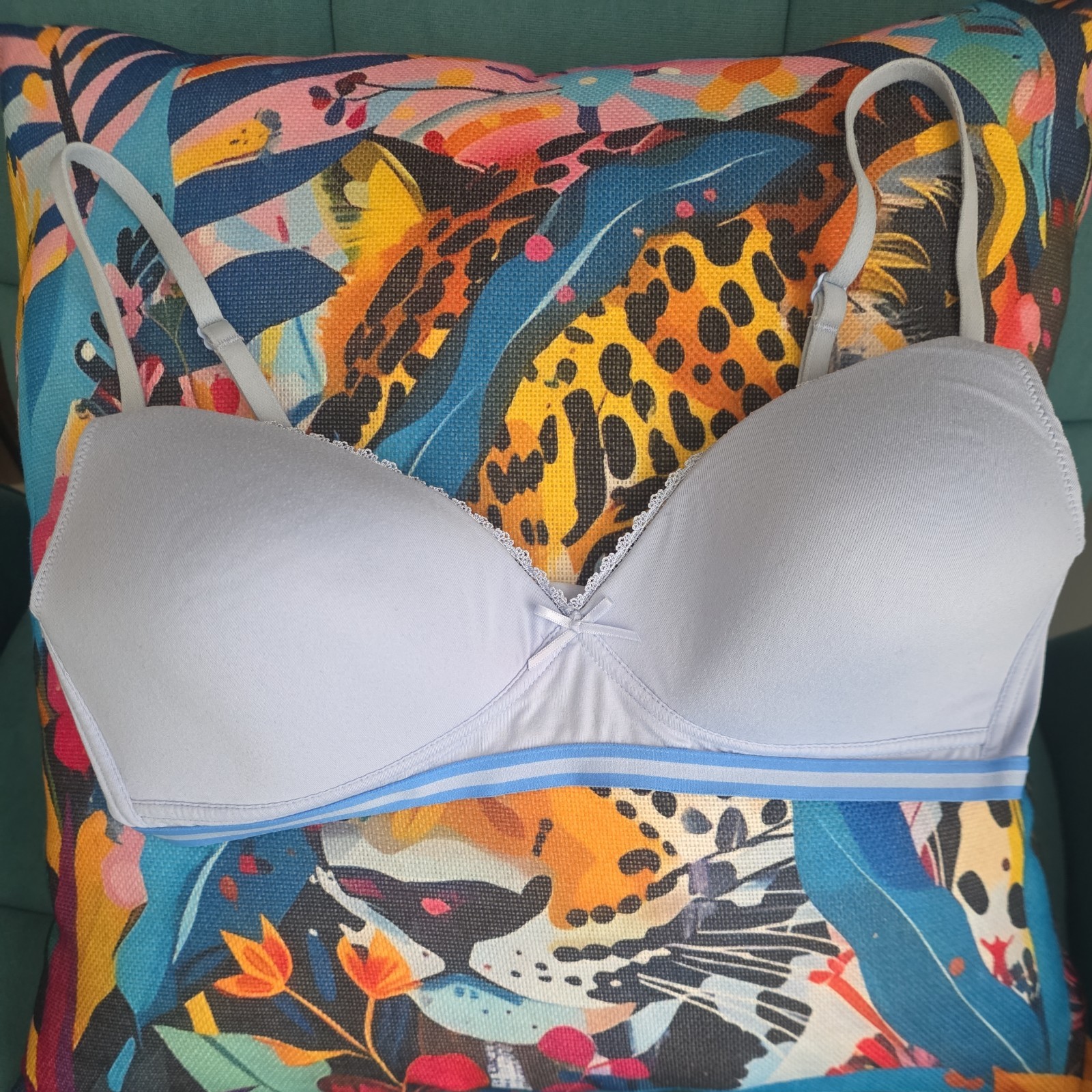 M&S Angel Sumptuously Soft teens first Bra size 32D
