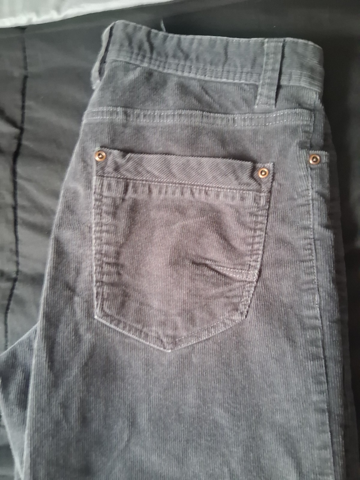 The authentic copper and oak D-gray corduroy pants 32 × 30