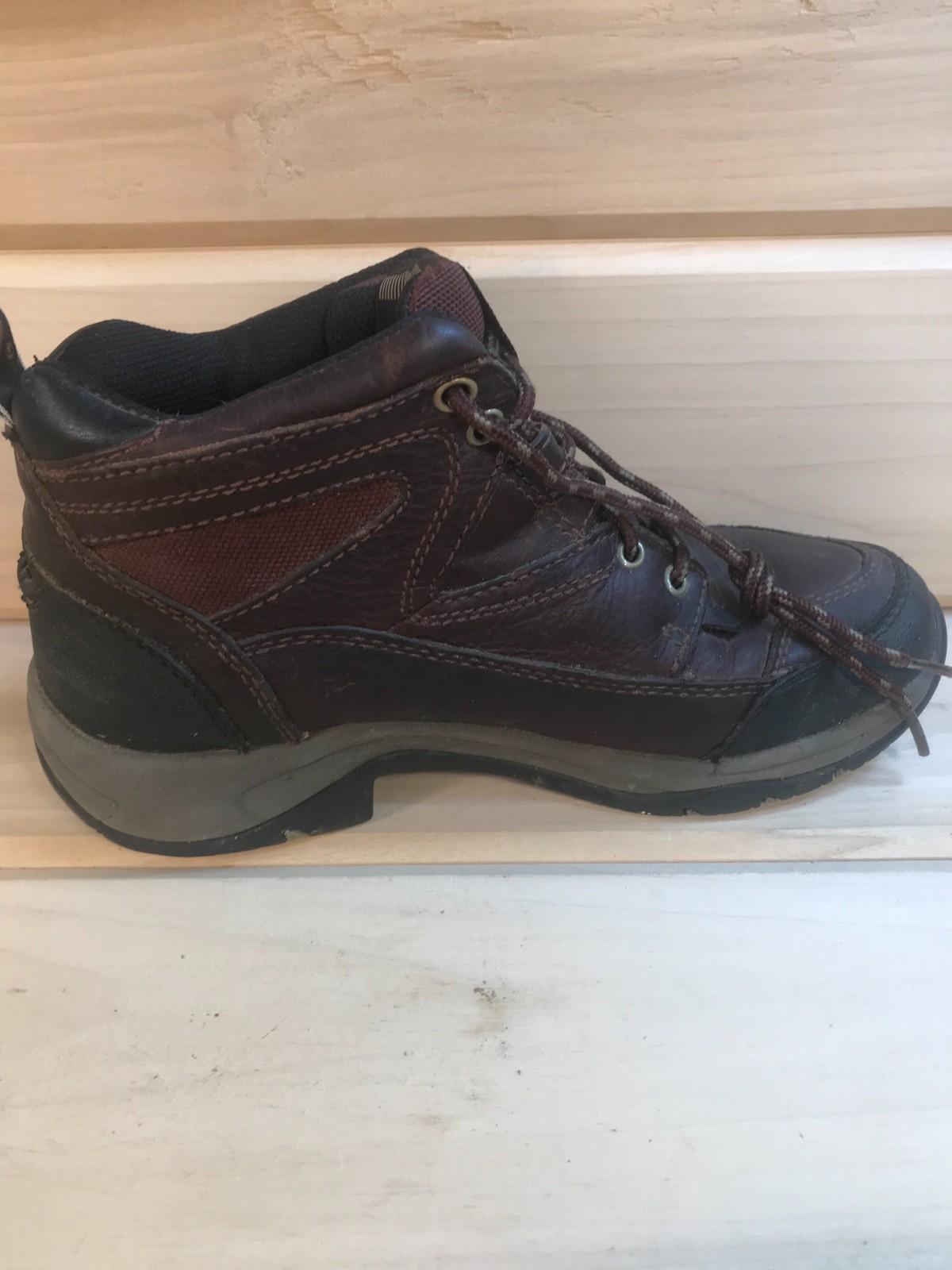 Ariat ATS Hiking Boots Mid Top Size 7B Leather Rubber 10004138