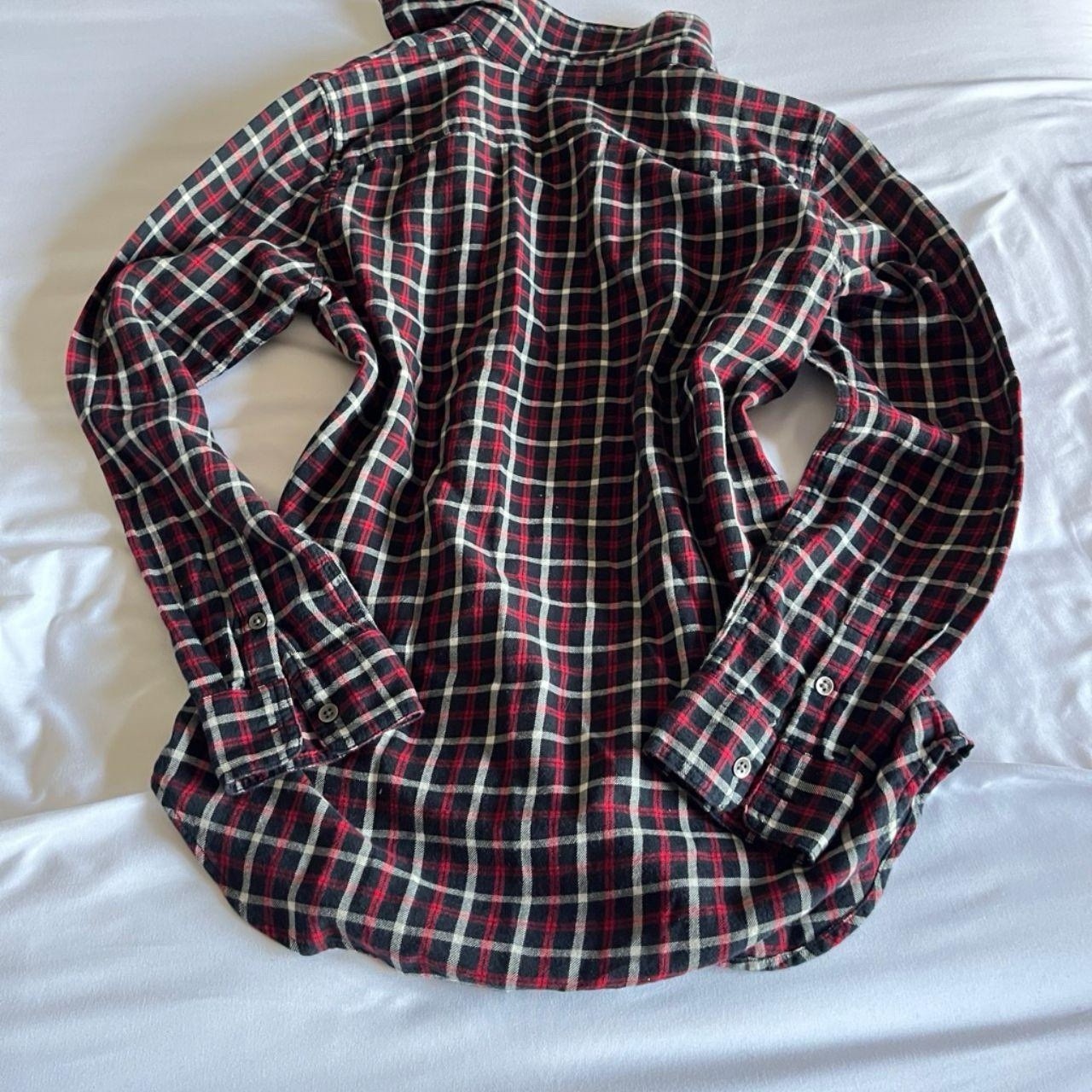 Chaps Black & Red Cotton Plaid Flannel Button Down Shirt Size M, Curved Hem