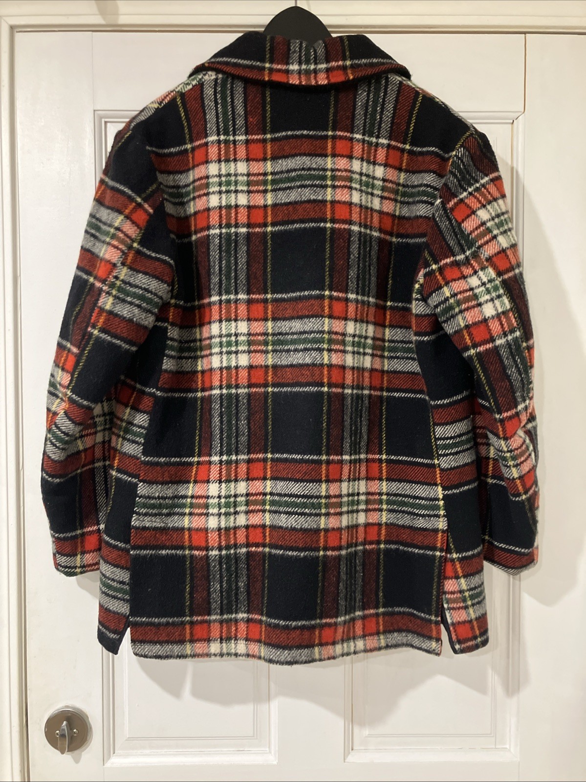 Vintage Plaid Fleece Lined Button Up Coat. Made In USA. Union Made. Size 40/M.