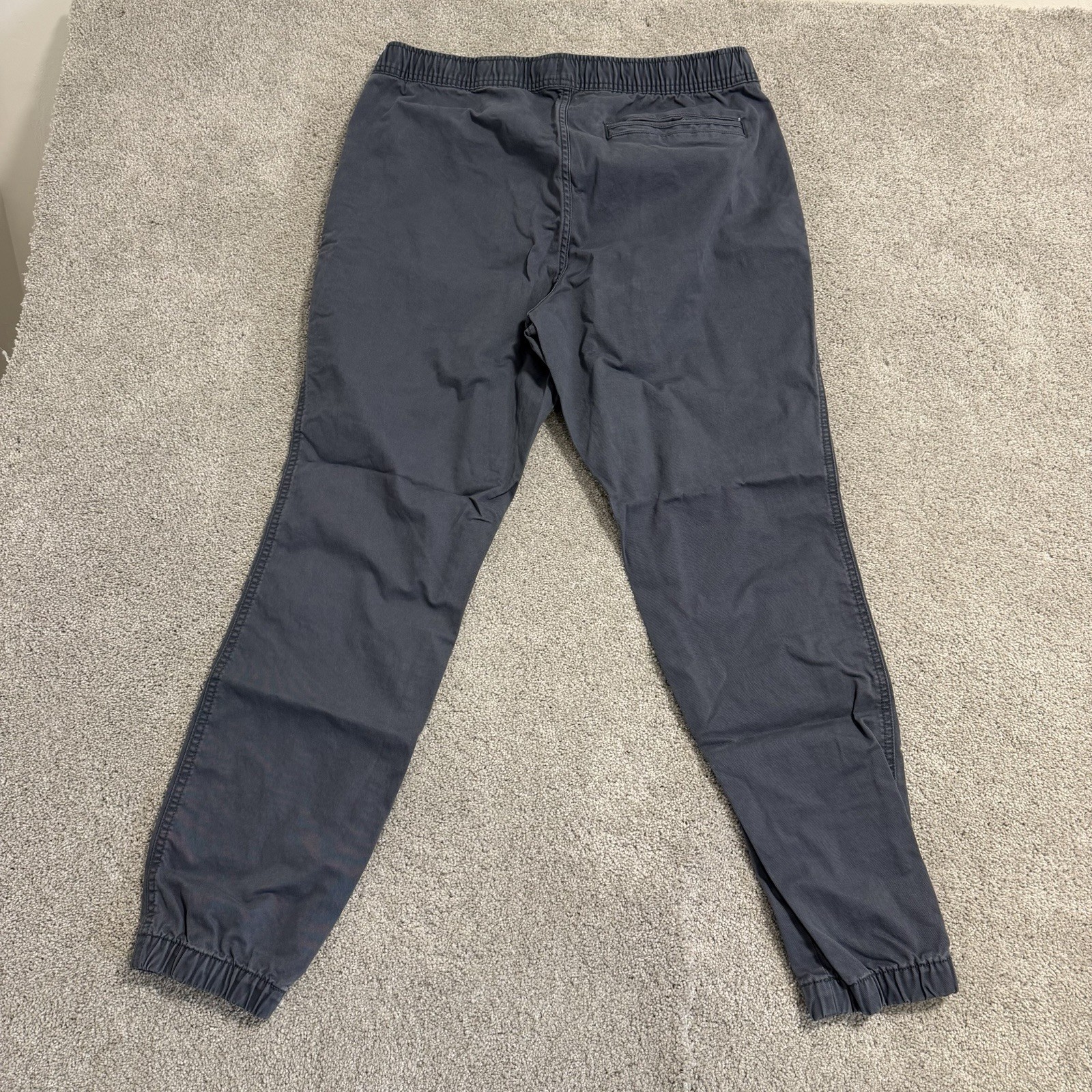 GAP Flex Essential Joggers Men’s Size M Medium Dark Pearl Grey Pants NWT