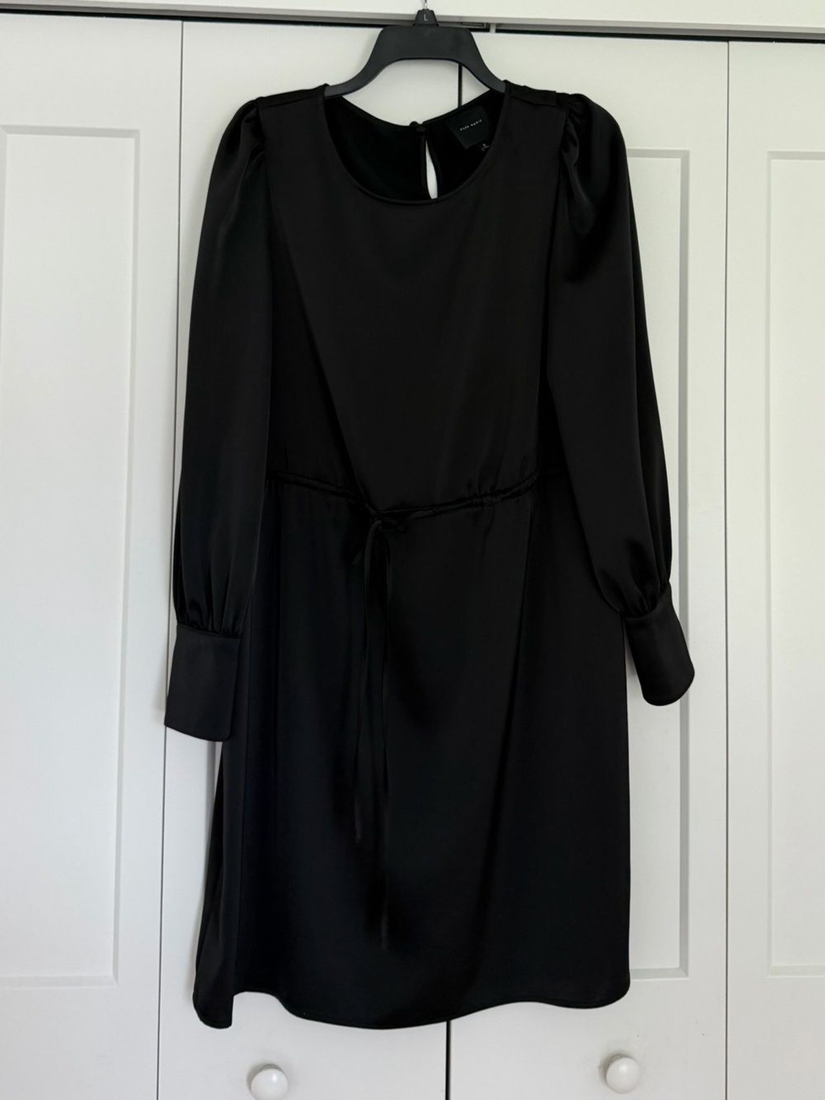 Alex Marie Black Long-Sleeve Tie-Waist Shift Dress