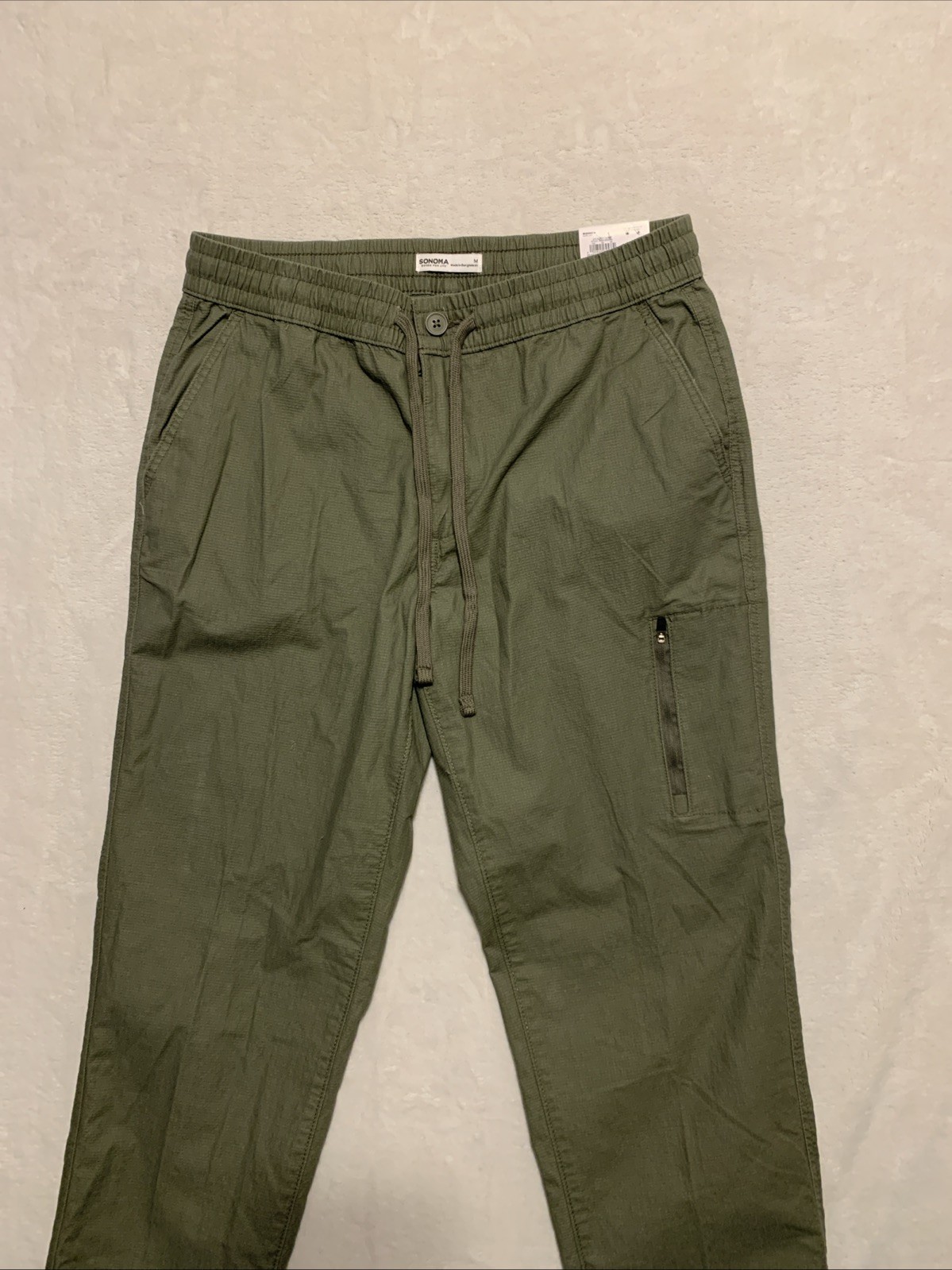 Sonoma Everyday Tech Pants Mens Medium Olive Green Straight Leg NEW
