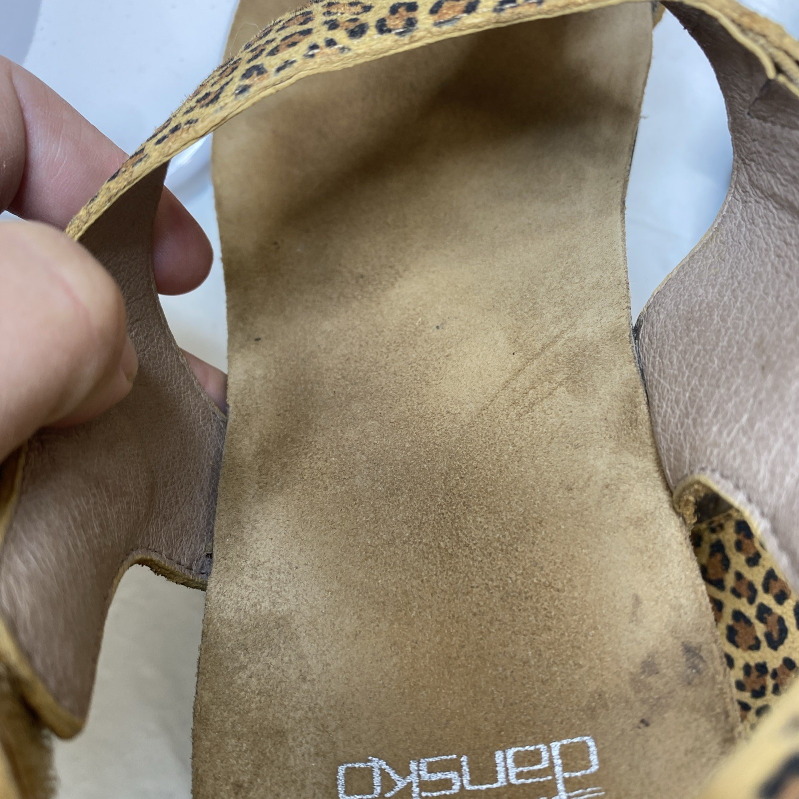 Dansko Reece Womens Sandals Leopard Print Suede Toe Loop Comfort Size 42 11.5/12