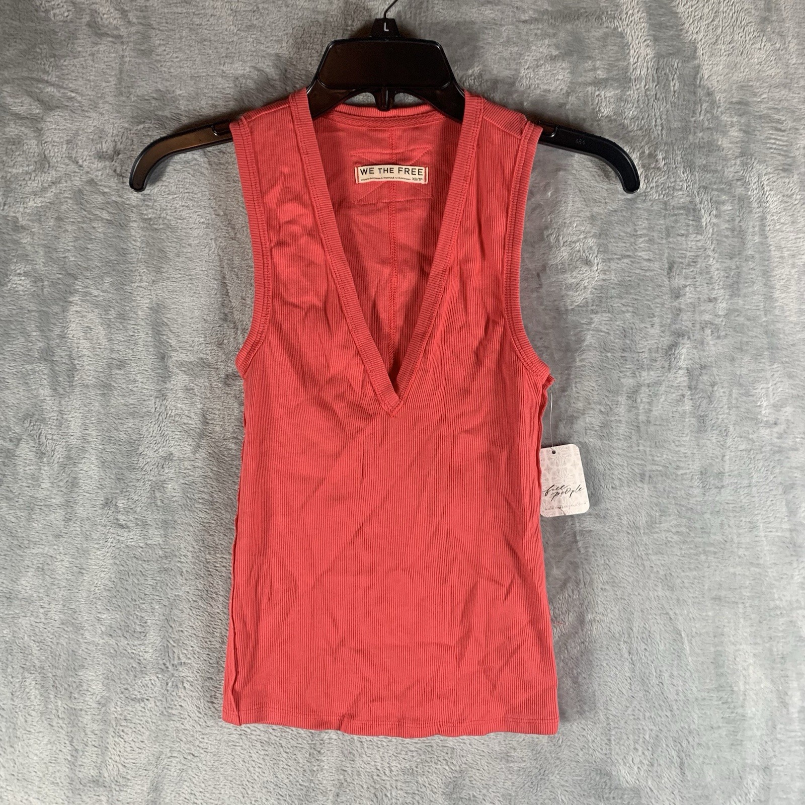 We the Free People Womens Tank Top XS Neria Tart Berry V Neck Ribbed Deep Plunge