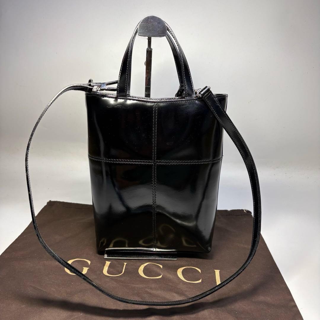 beautiful GUCCI patent leather 2 way tote bag with interior repair