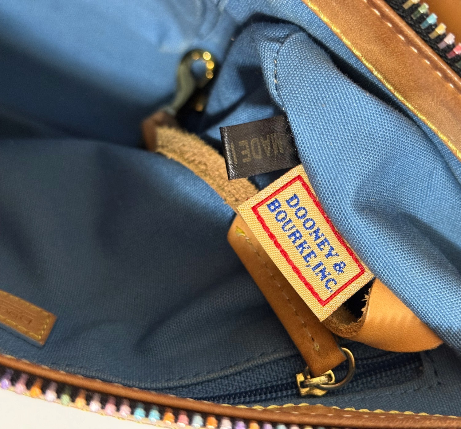 NICE VTG DOONEY & BOURKE Y2K MULTICOLOR DB COATED CANVAS DOUBLE POCKET HANDBAG