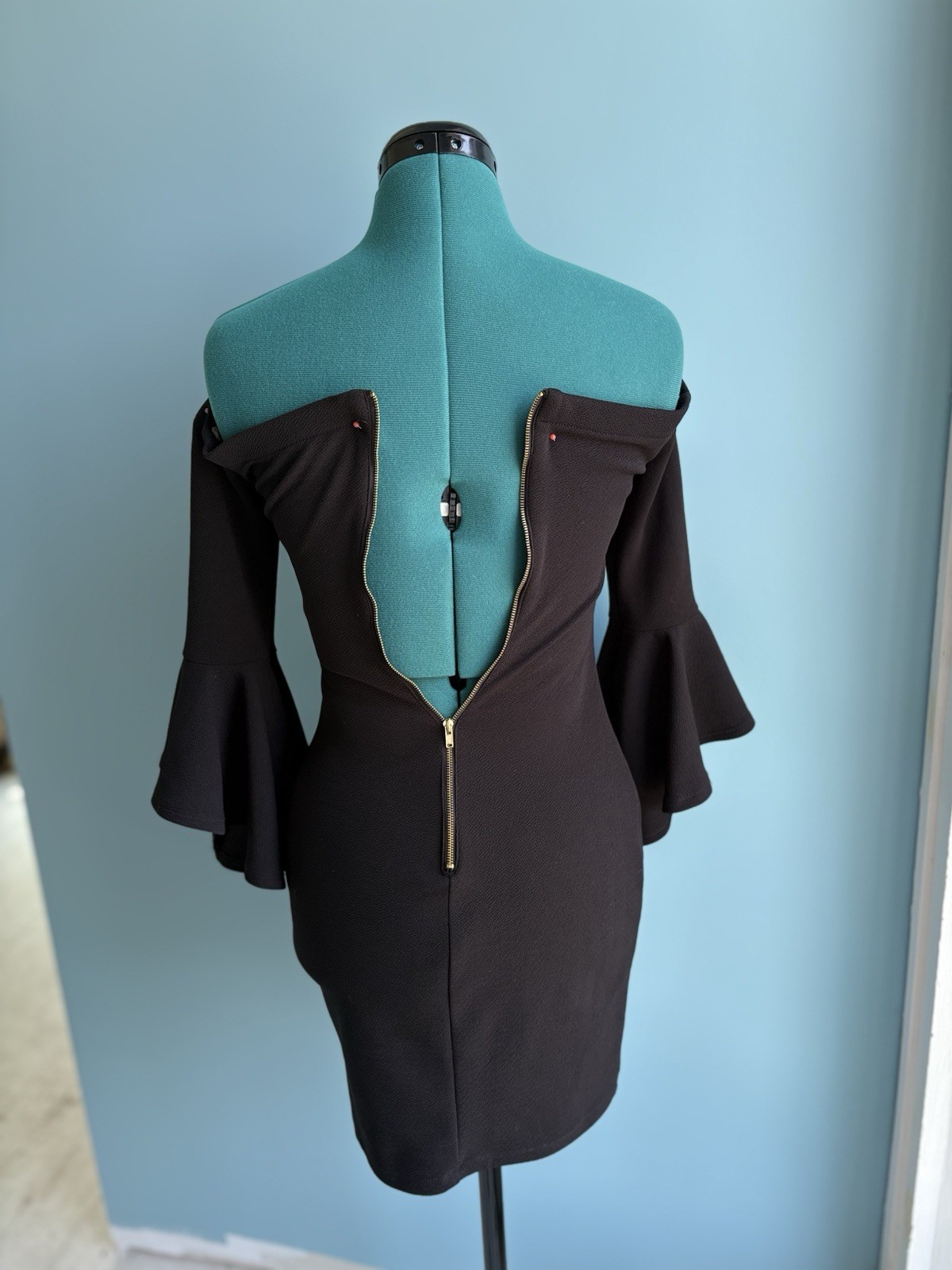 Teeze Me Black Off Shoulder Bell 3/4 Sleeve Bodycon Mini Knit Dress Size 1