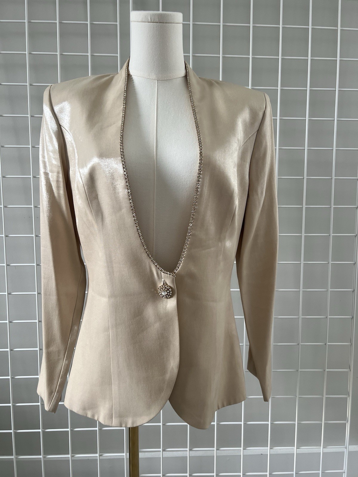 Vintage Cachet Blazer Jacket Ivory Beige One Button Rhinestone Satin Size 8