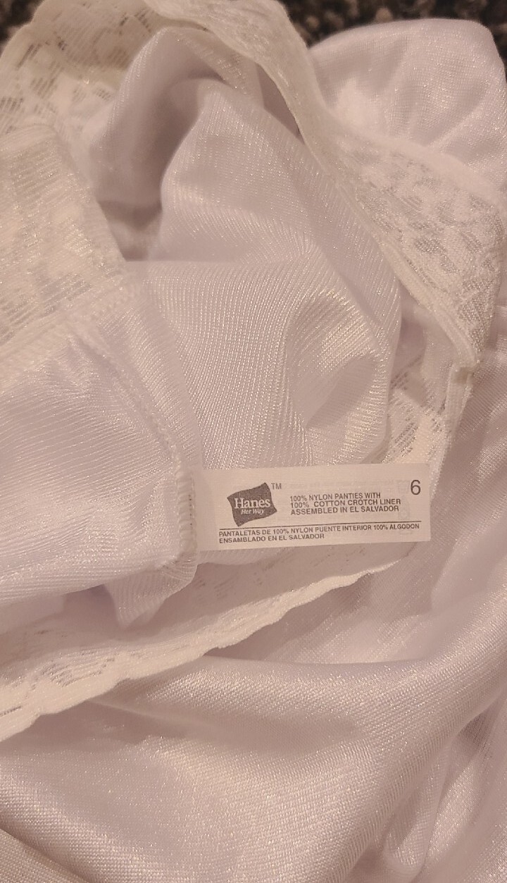 90’s Vintage Hanes Her Way 100% nylon panties w/tags size 5-10 Wide Lace