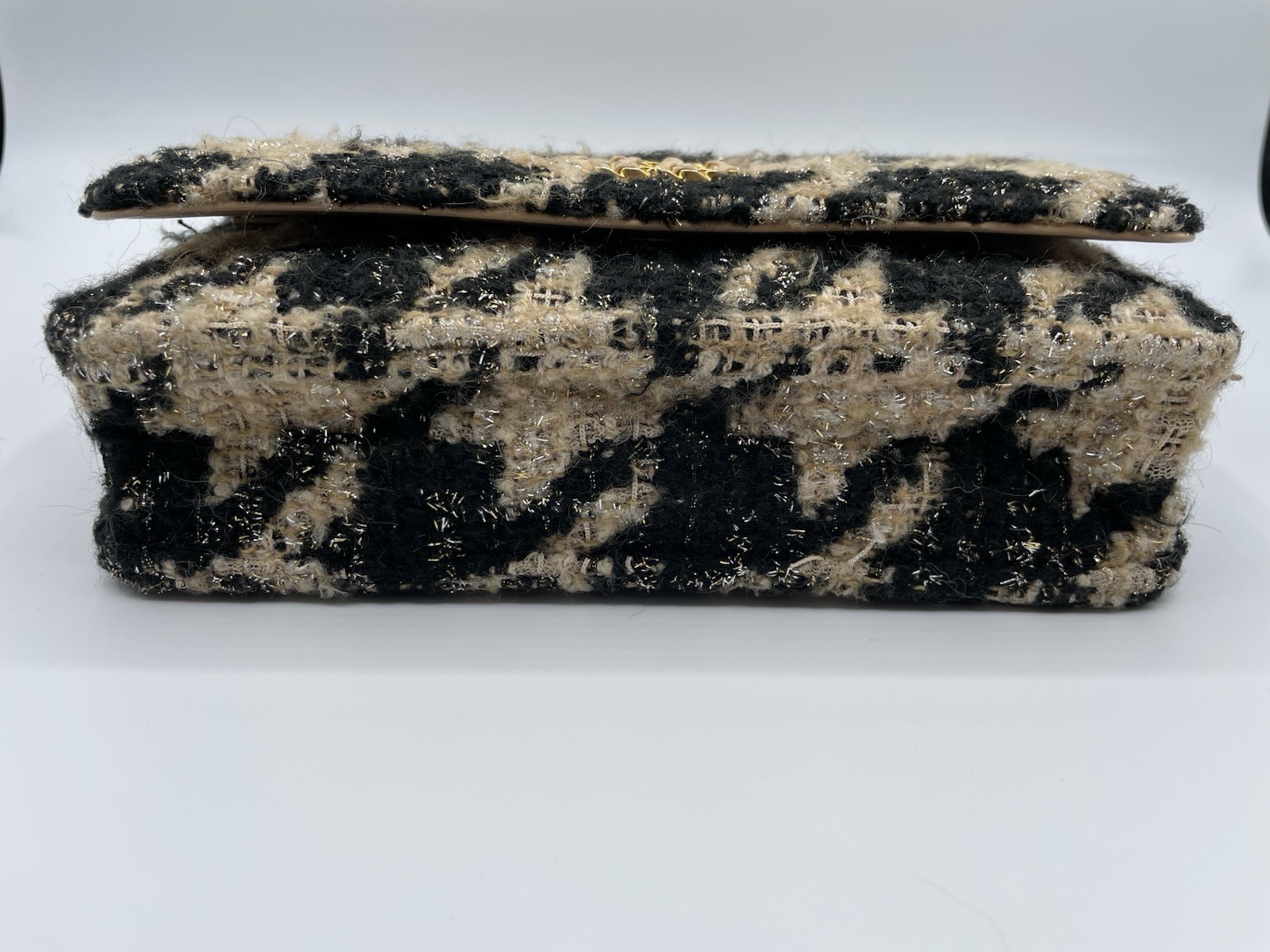 Rare Chanel 19 wallet on chain limited edition in beige and black Tweed