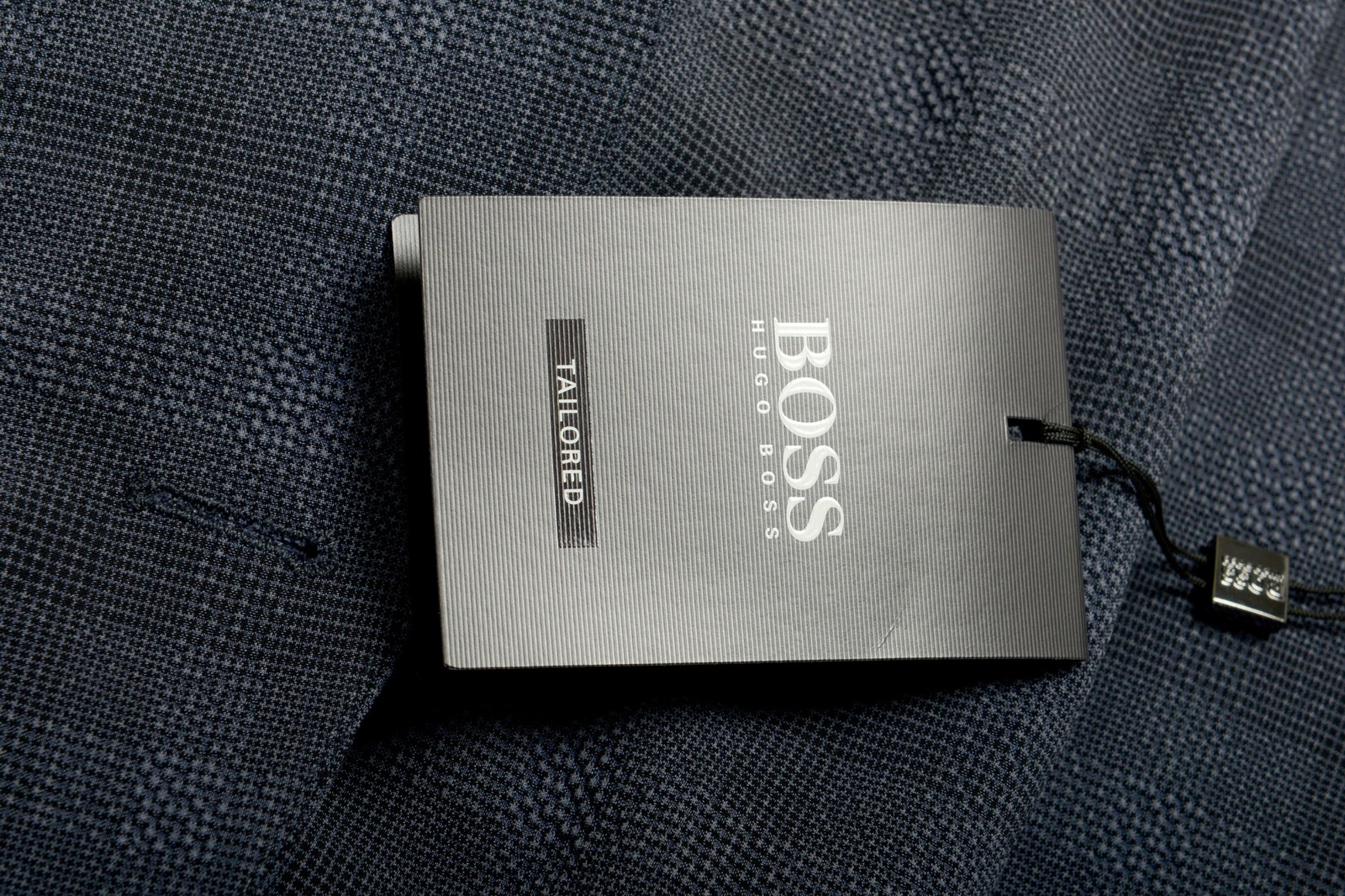 Hugo Boss Men’s “T-Novem/Brite” Plaid Wool Silk Two Button Suit US 40R IT 50R
