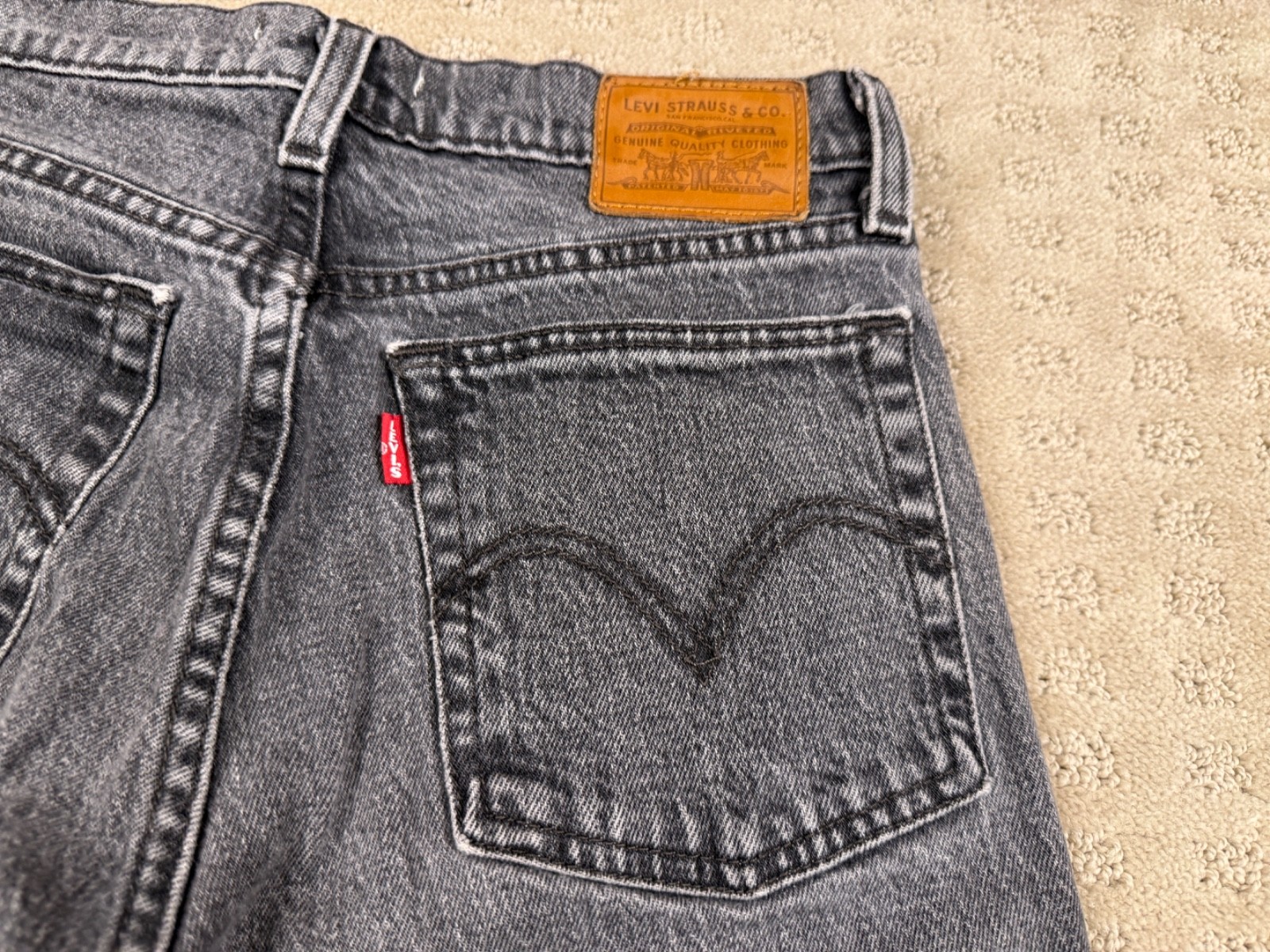 Woman’s Levi’s Wedgie Straight Premium Distressed Black Modern Big E 26×26 #1119